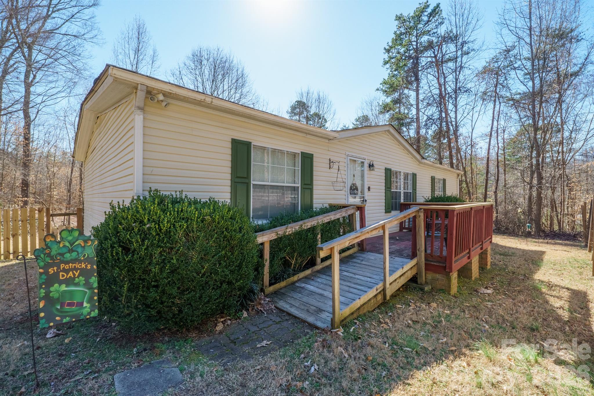 1049 Ramsey Street Property Photo 1