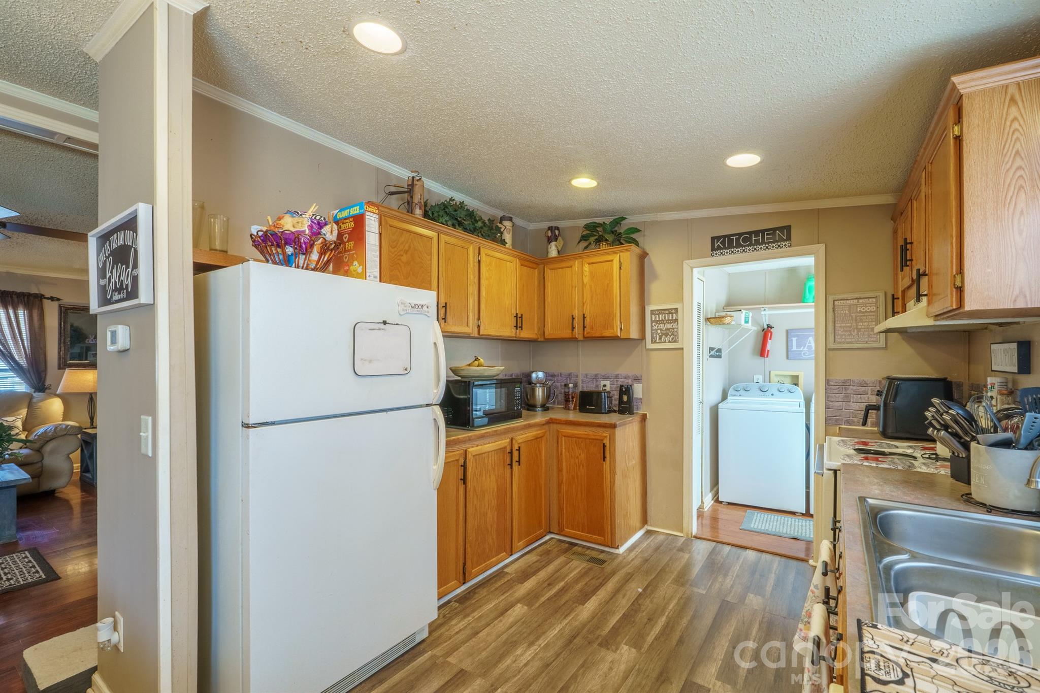1049 Ramsey Street Property Photo 11