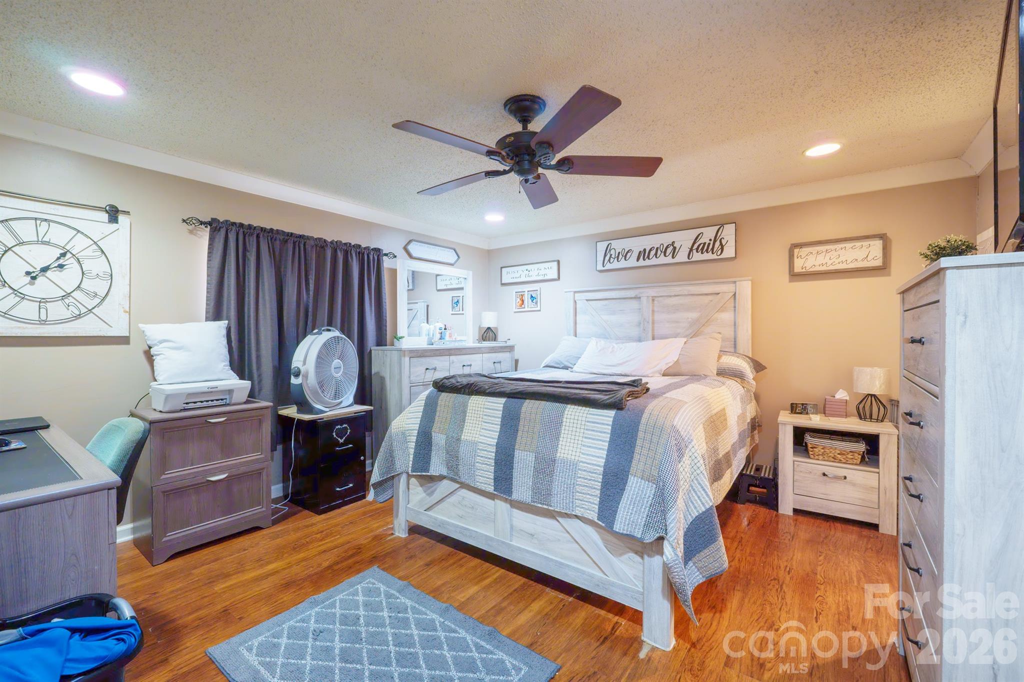 1049 Ramsey Street Property Photo 28