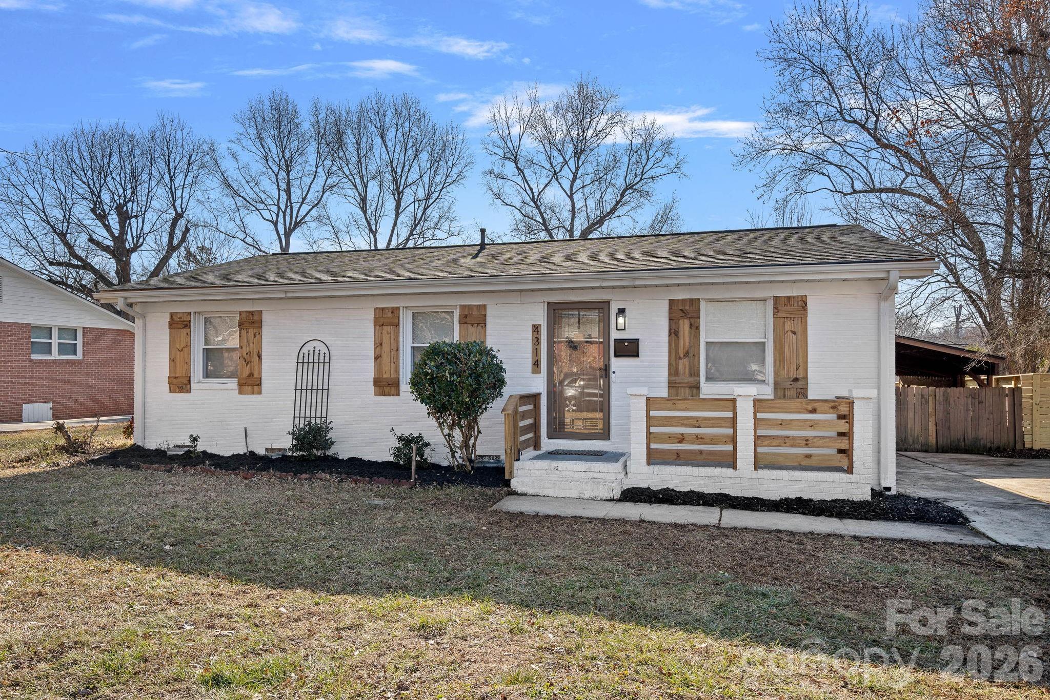 4314 Oak Forest Drive Property Photo 2