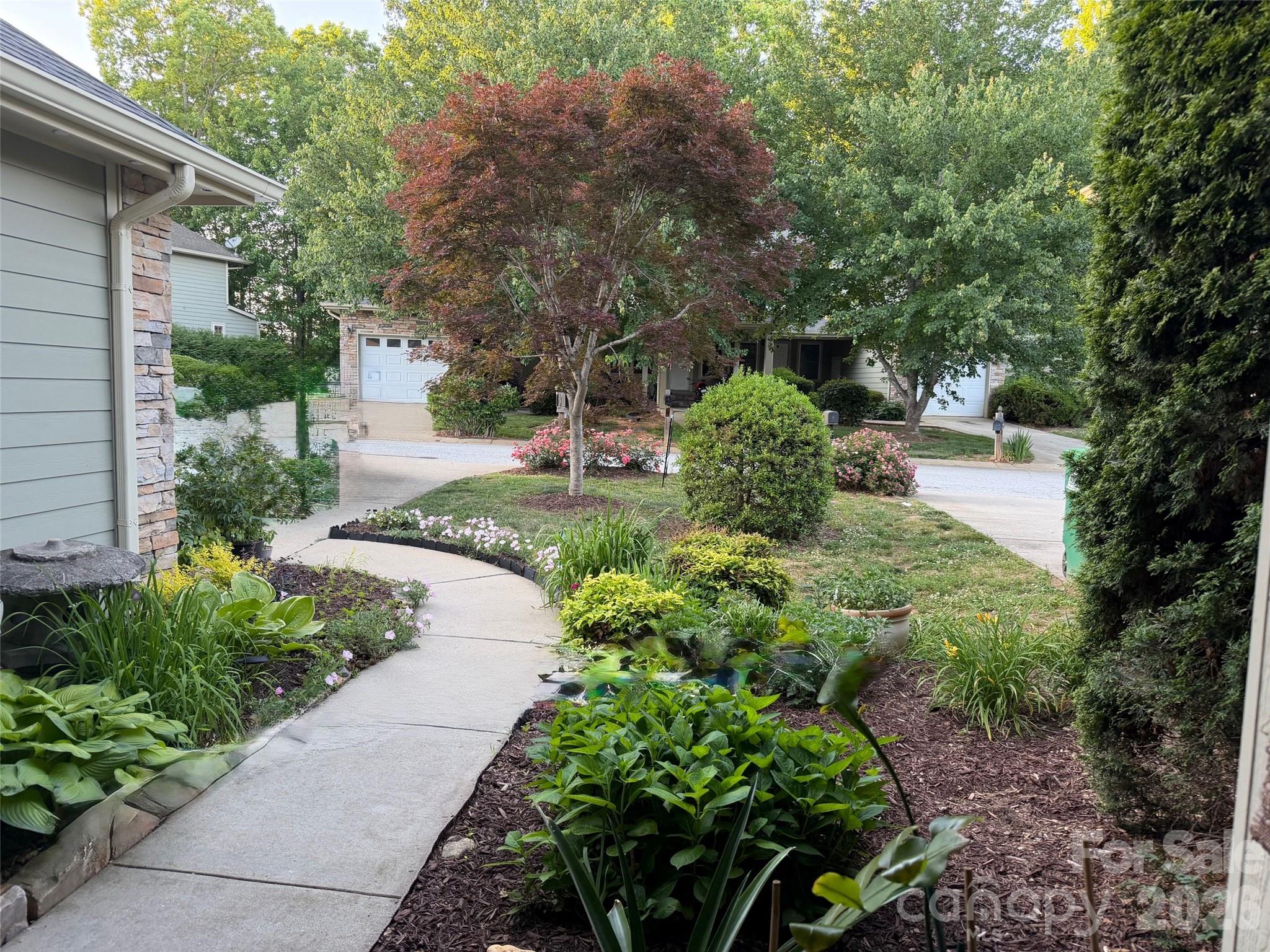 10 Aberdeen Drive Property Photo 3