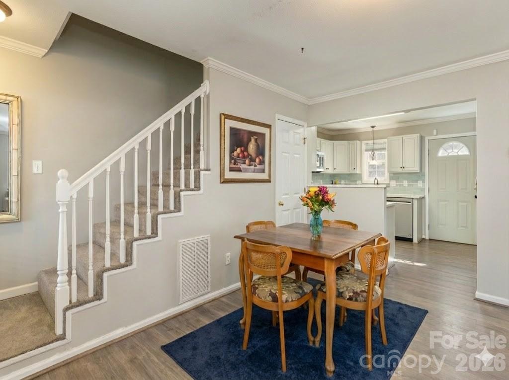 10 Aberdeen Drive Property Photo 8