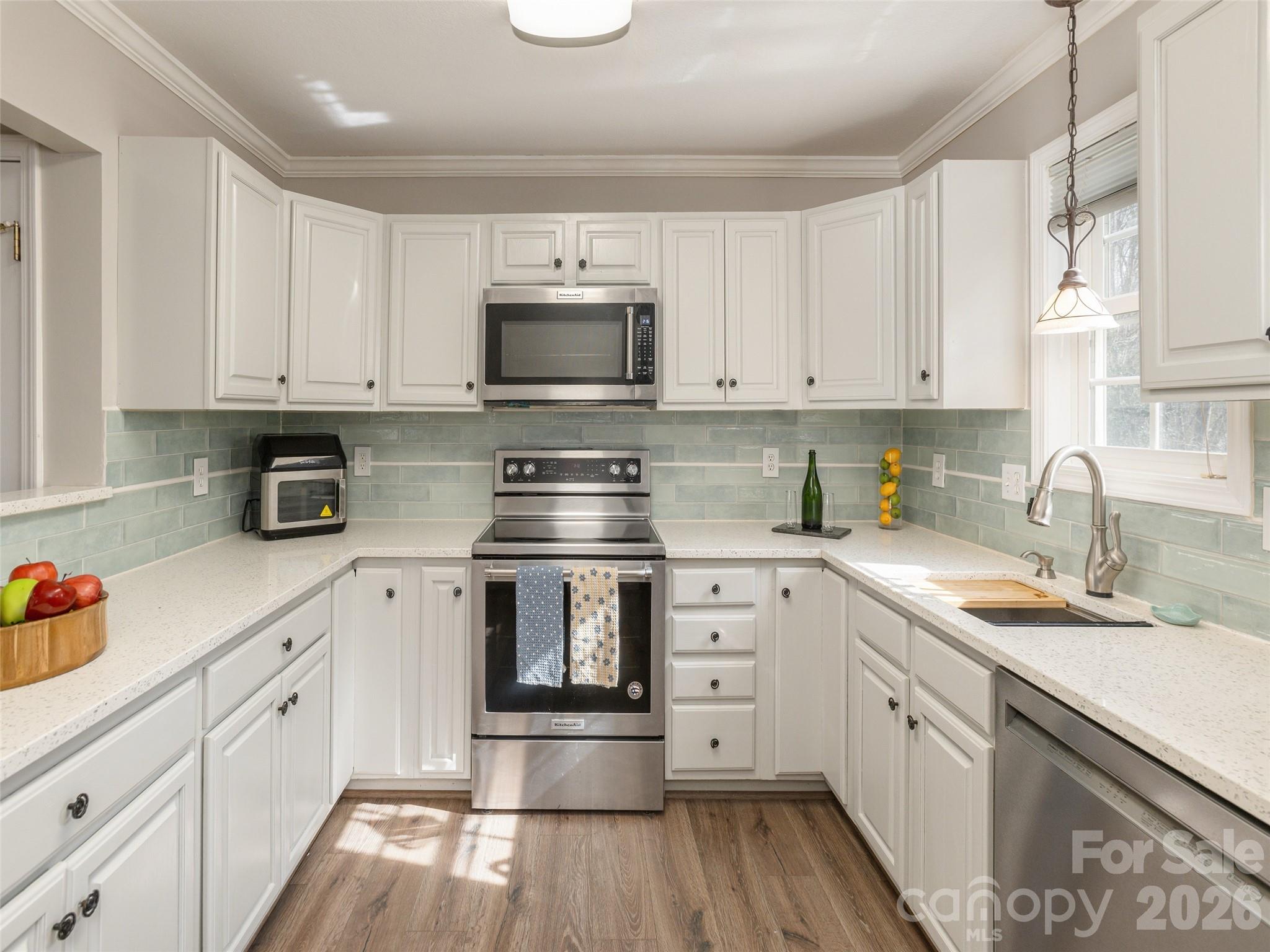 10 Aberdeen Drive Property Photo 10