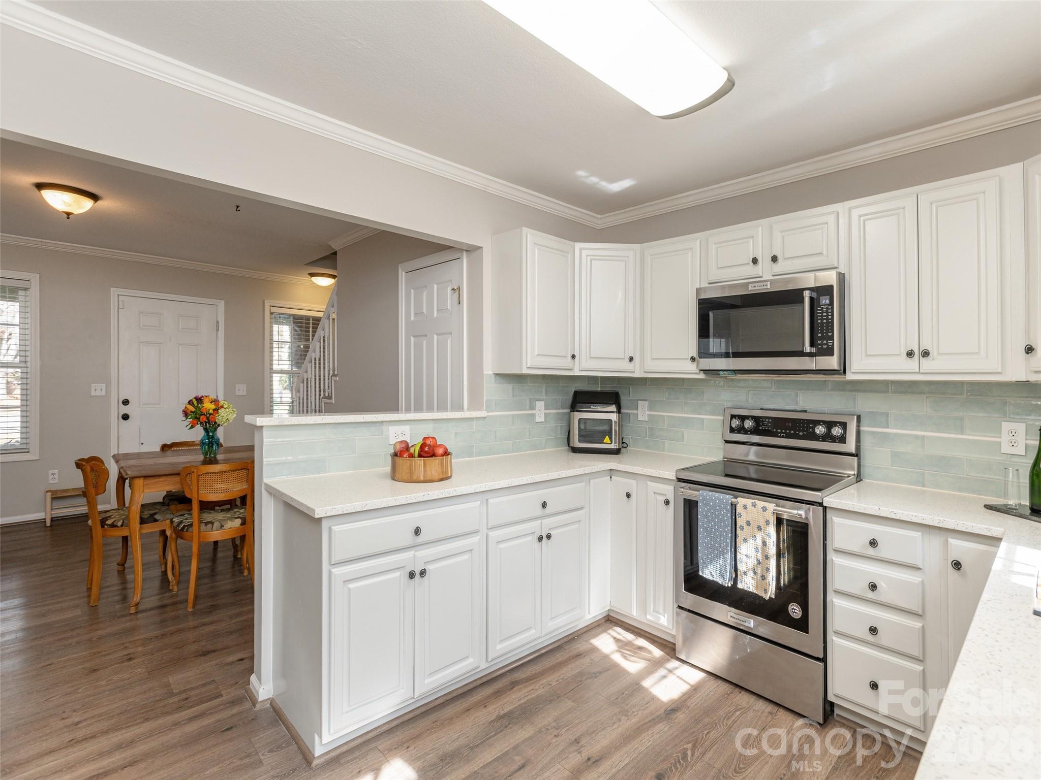 10 Aberdeen Drive Property Photo 11
