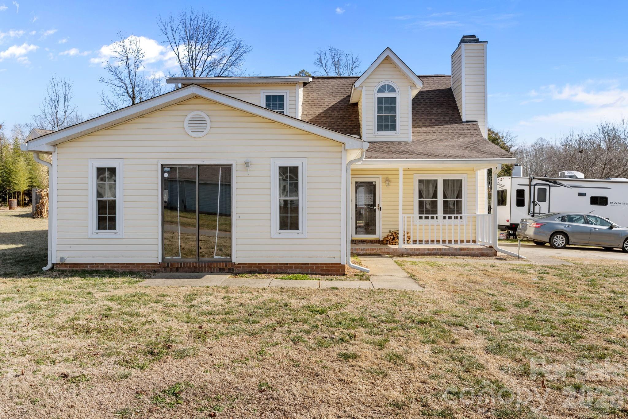 5400 Barnview Court Property Photo 1