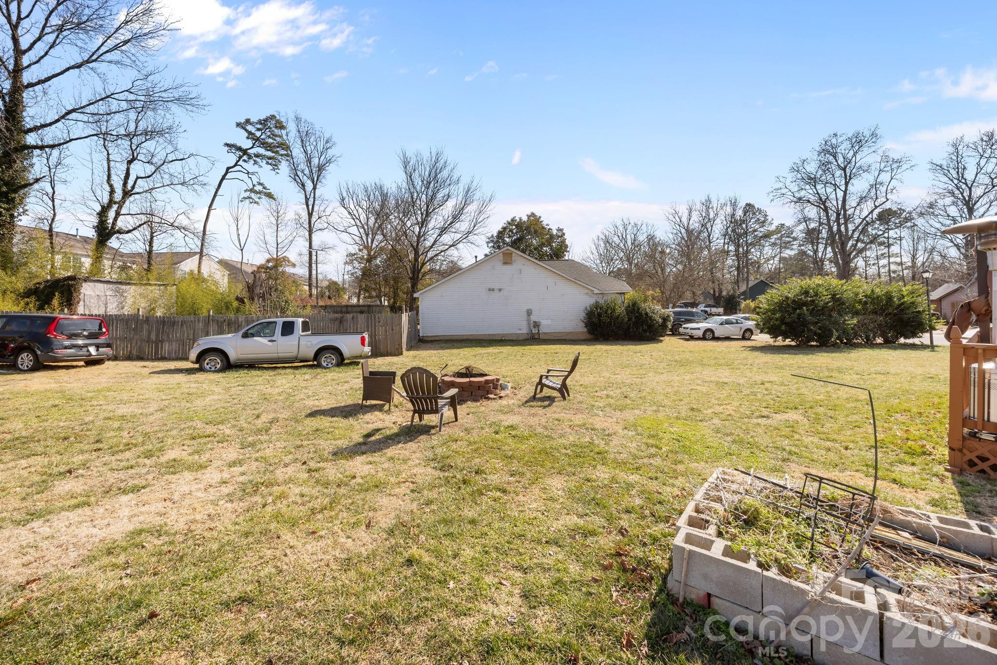 5400 Barnview Court Property Photo 16