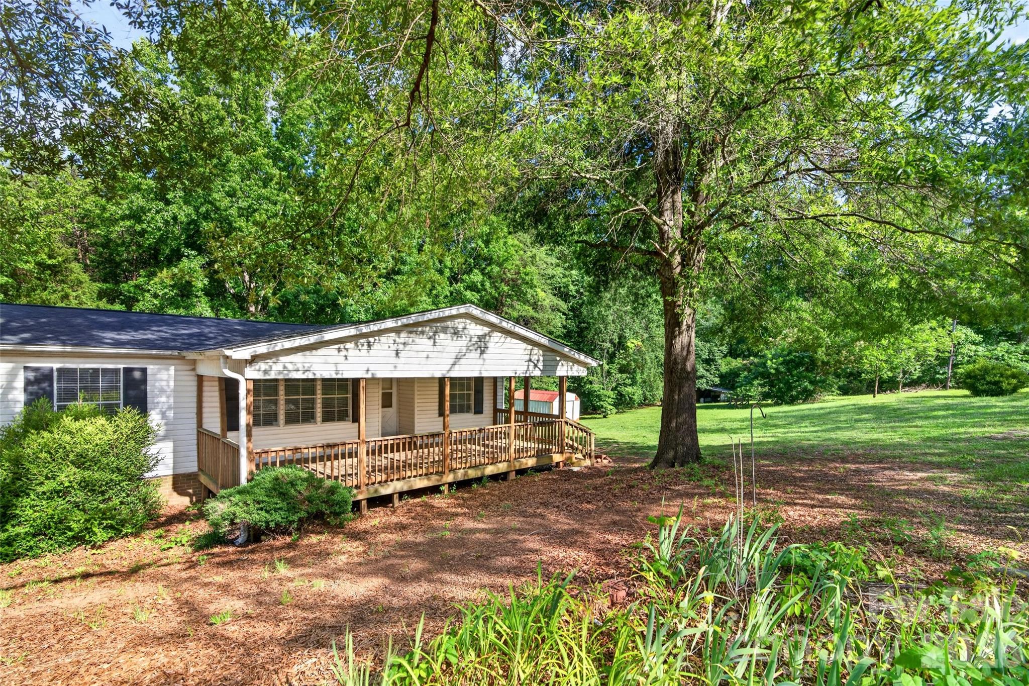 388 Chinquapin Lane Property Photo 3