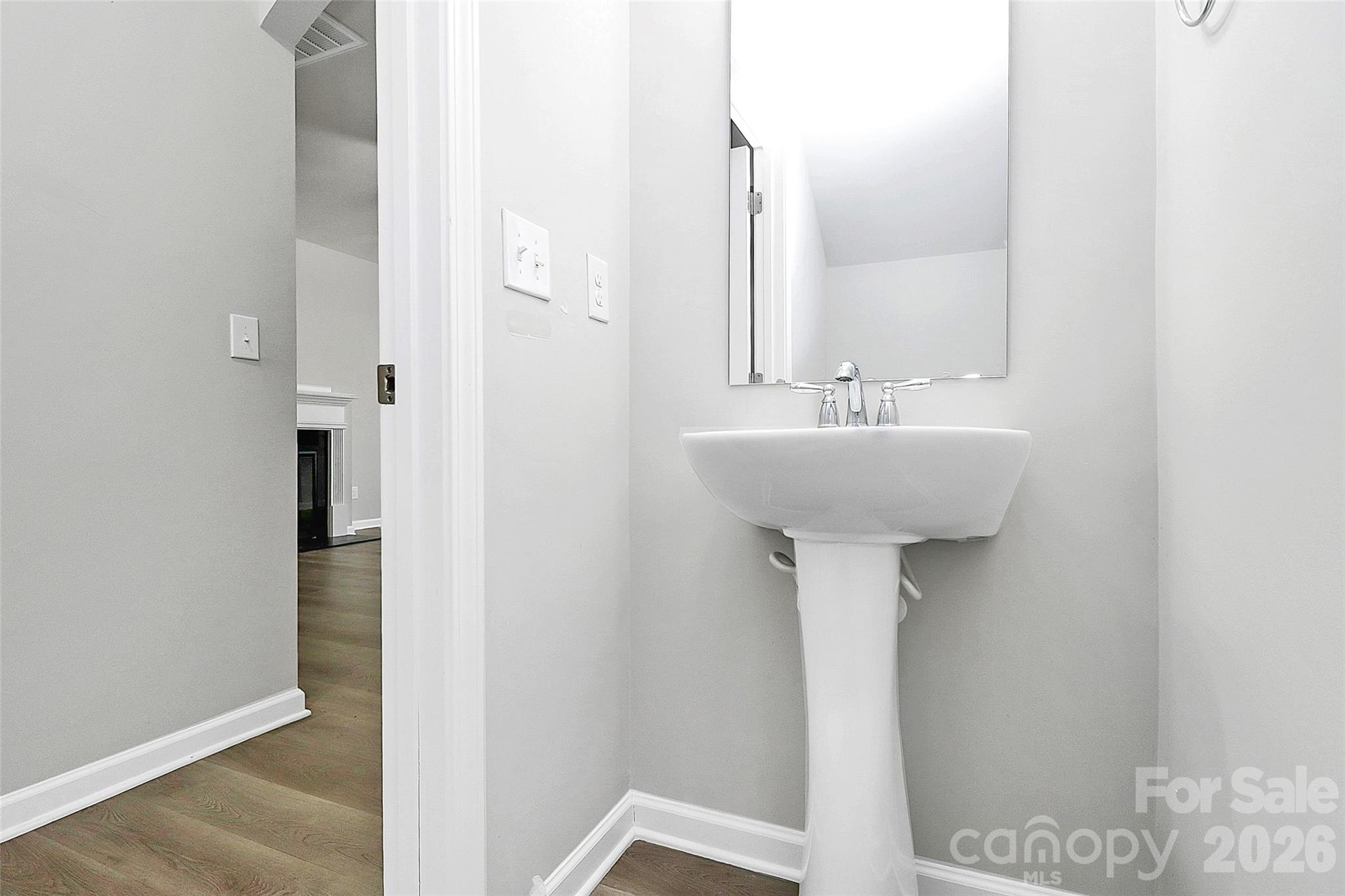 7113 Somerford Road Property Photo 4