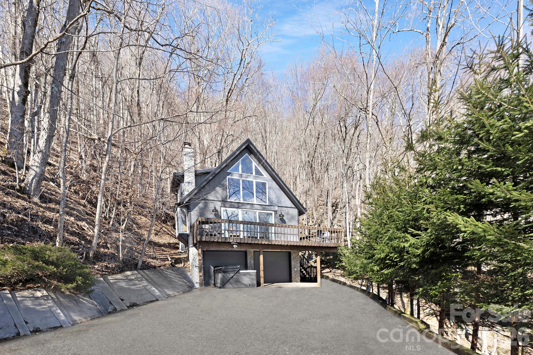 556/558 Thorncliff Drive Property Photo 37