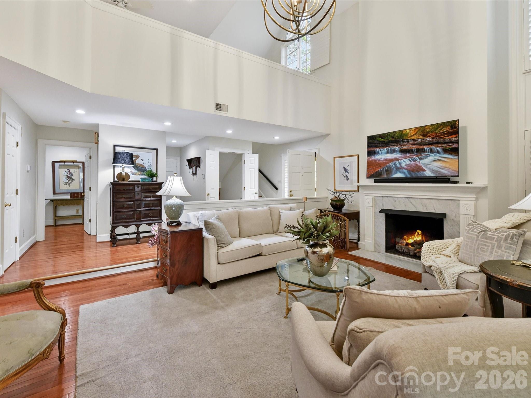 1847 Meadowood Lane Property Photo 7