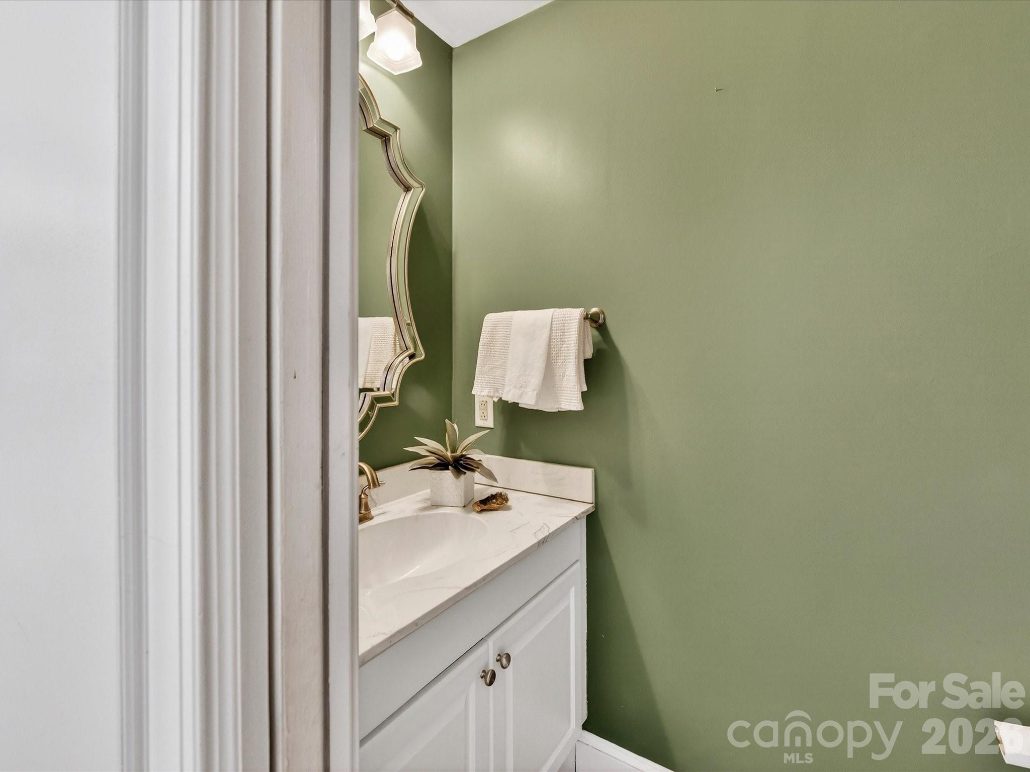 1847 Meadowood Lane Property Photo 16