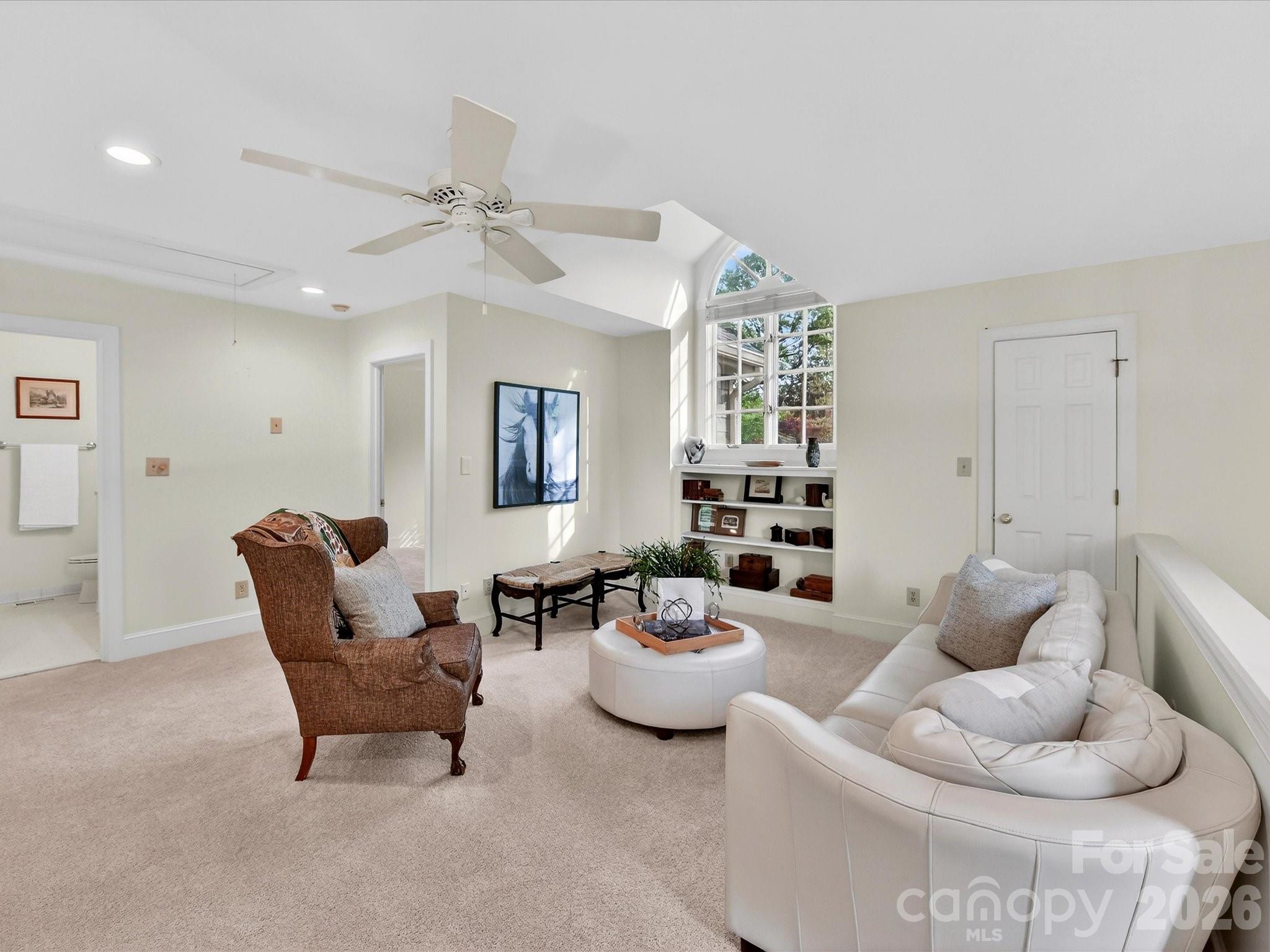1847 Meadowood Lane Property Photo 23