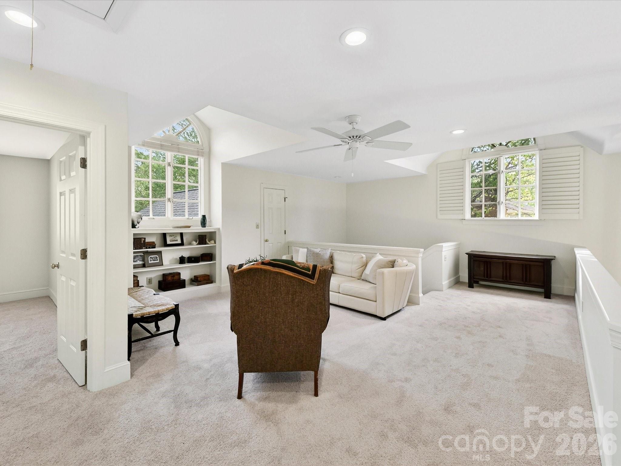 1847 Meadowood Lane Property Photo 25