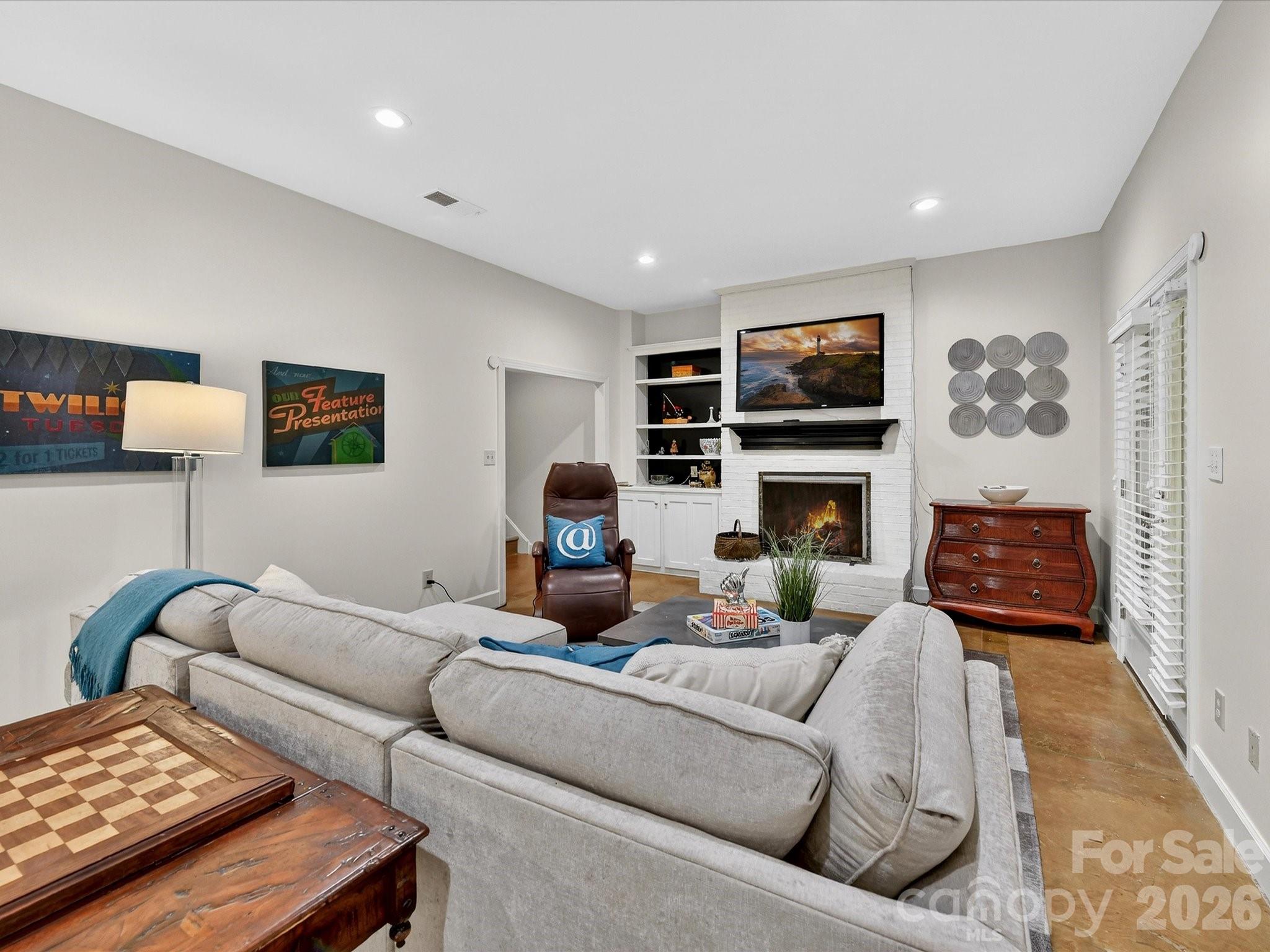 1847 Meadowood Lane Property Photo 31