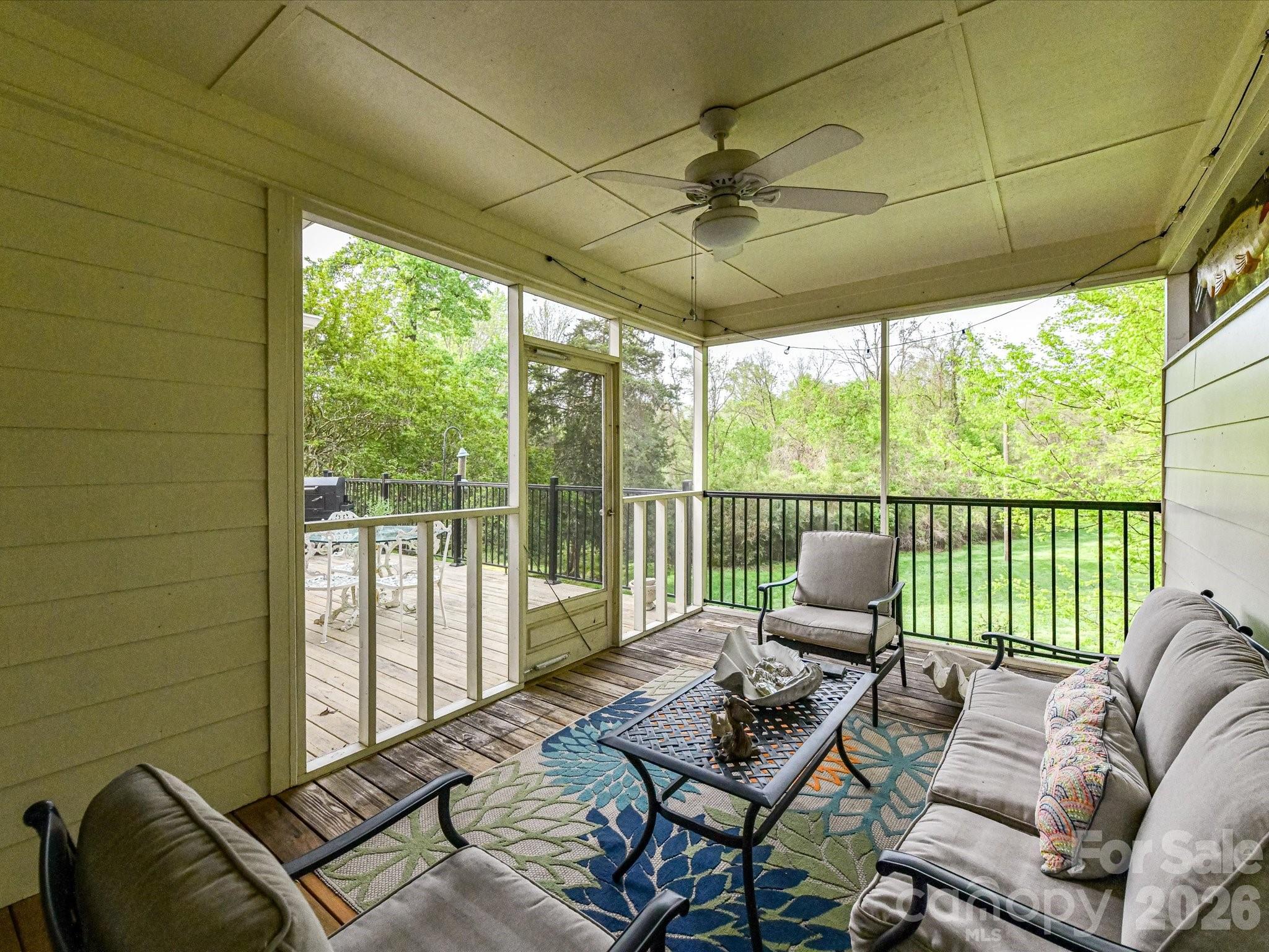 1847 Meadowood Lane Property Photo 40