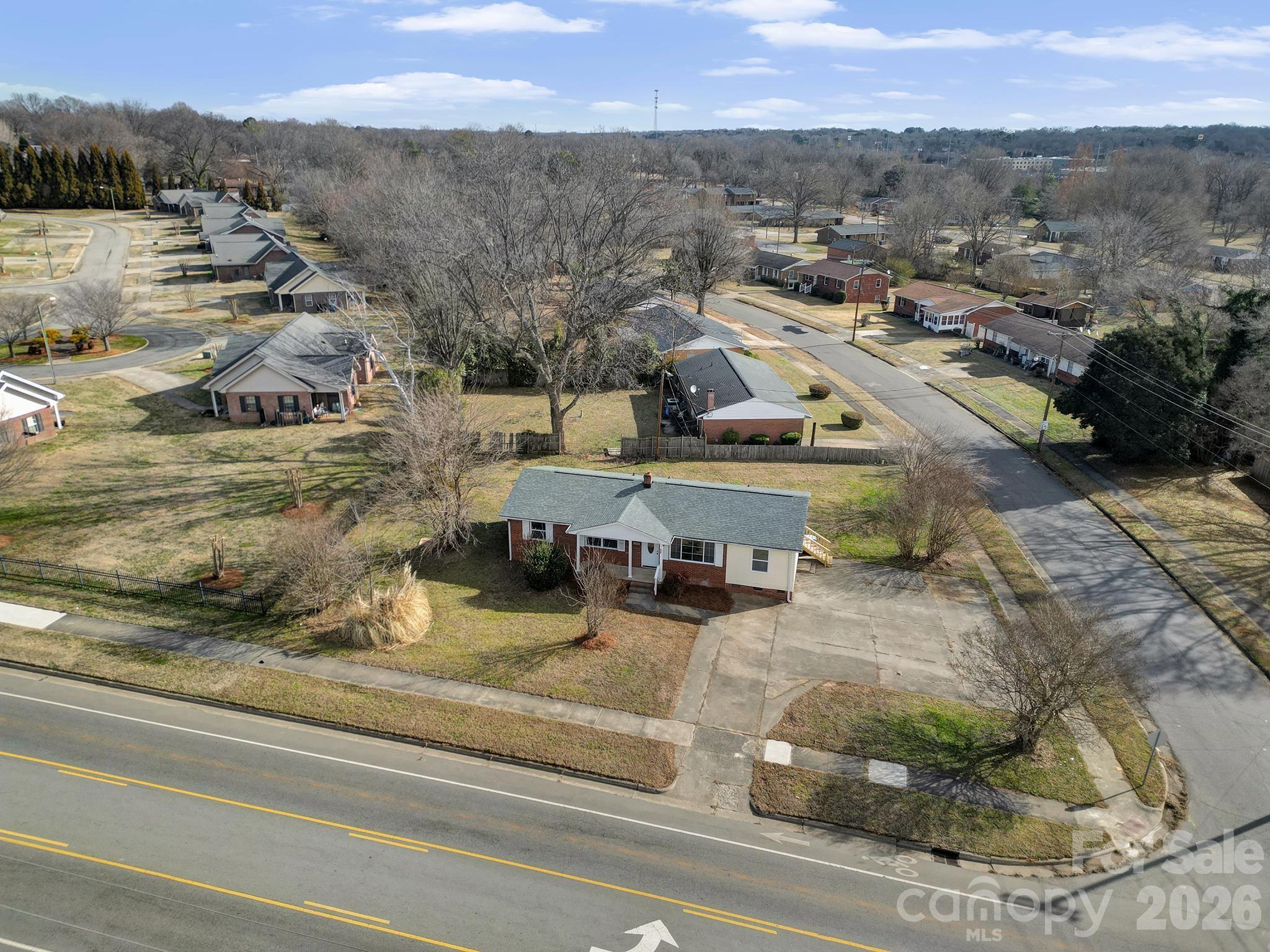 328 Old Concord Road Property Photo 9