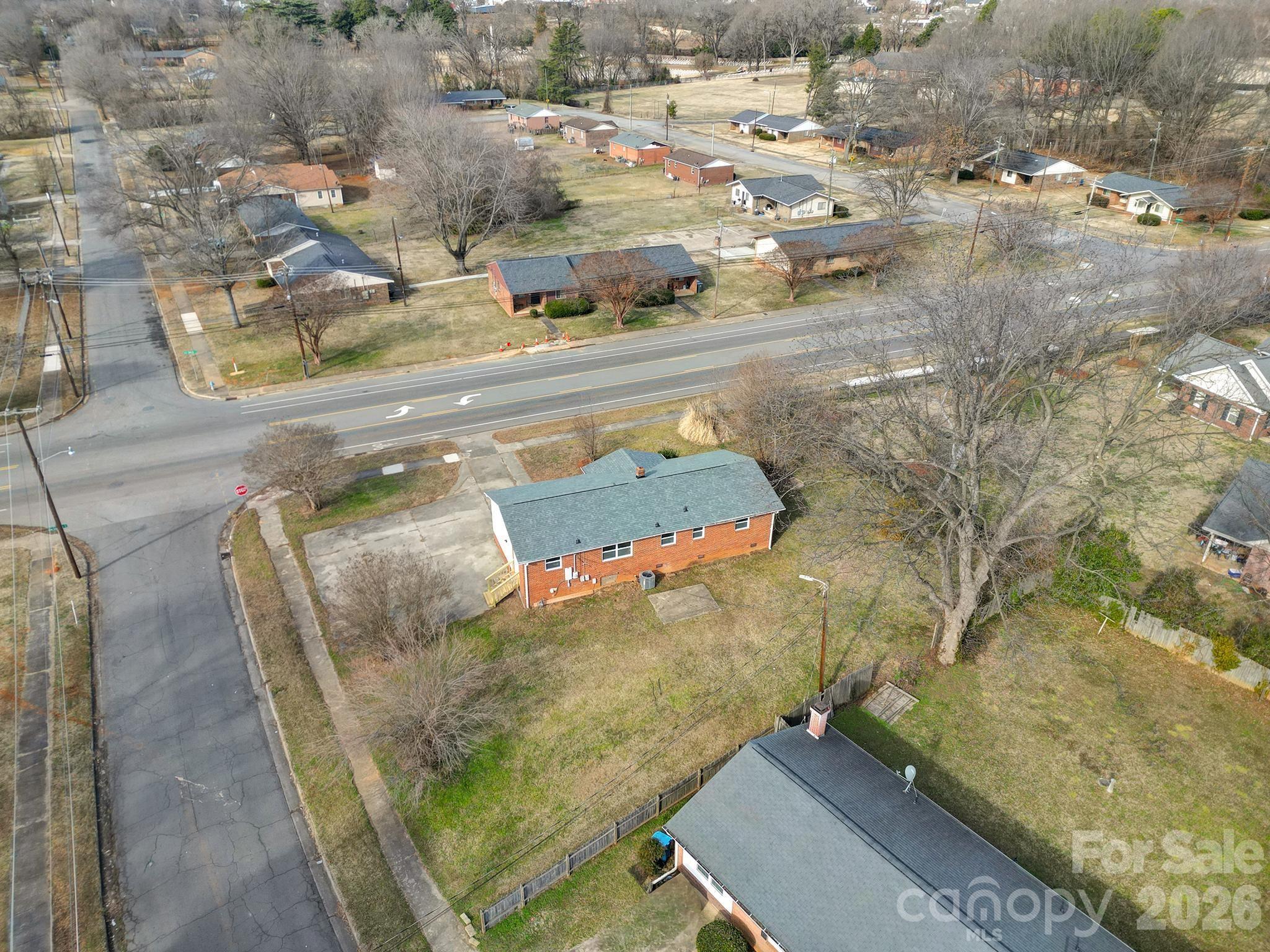 328 Old Concord Road Property Photo 11