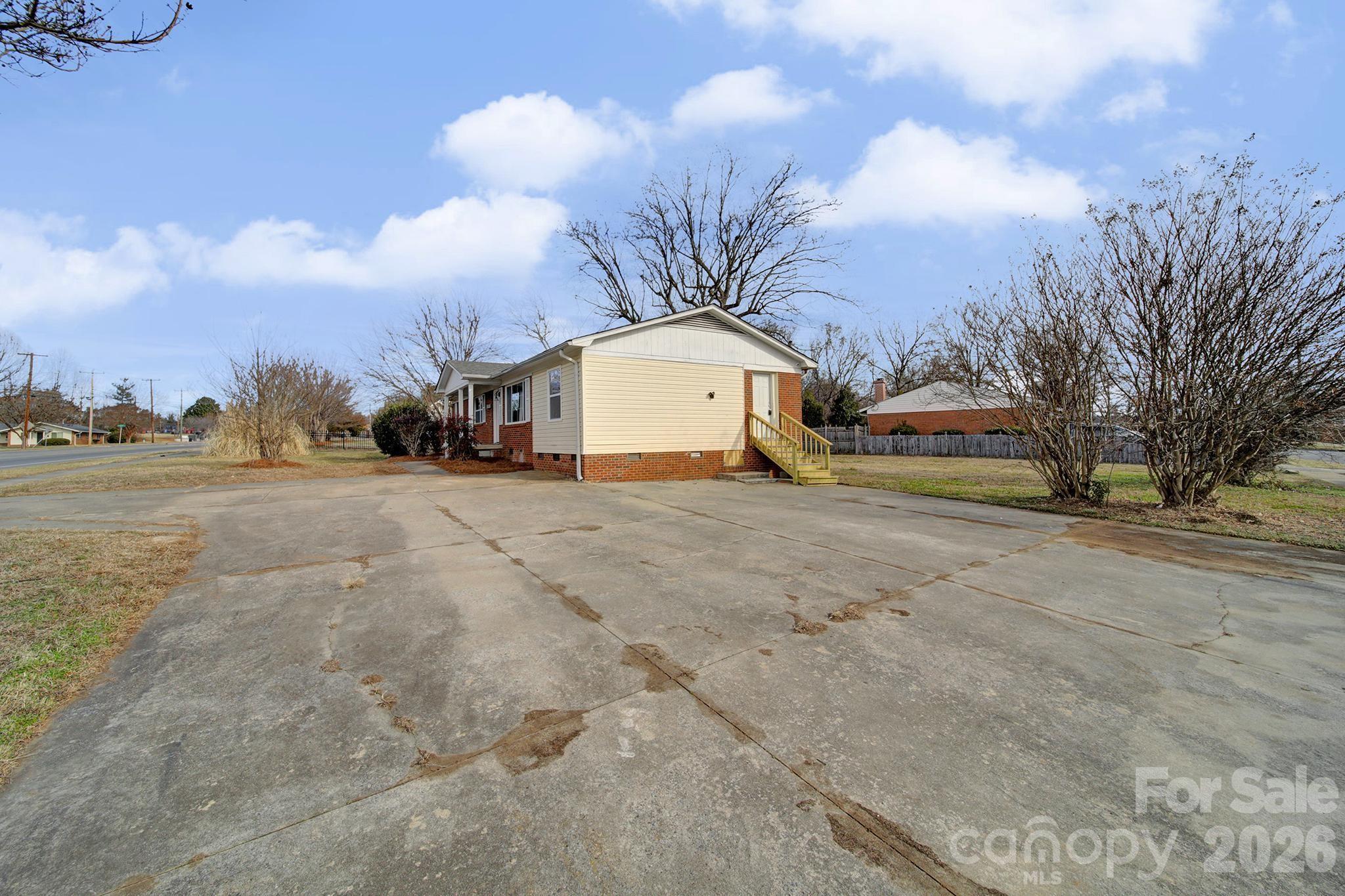328 Old Concord Road Property Photo 29