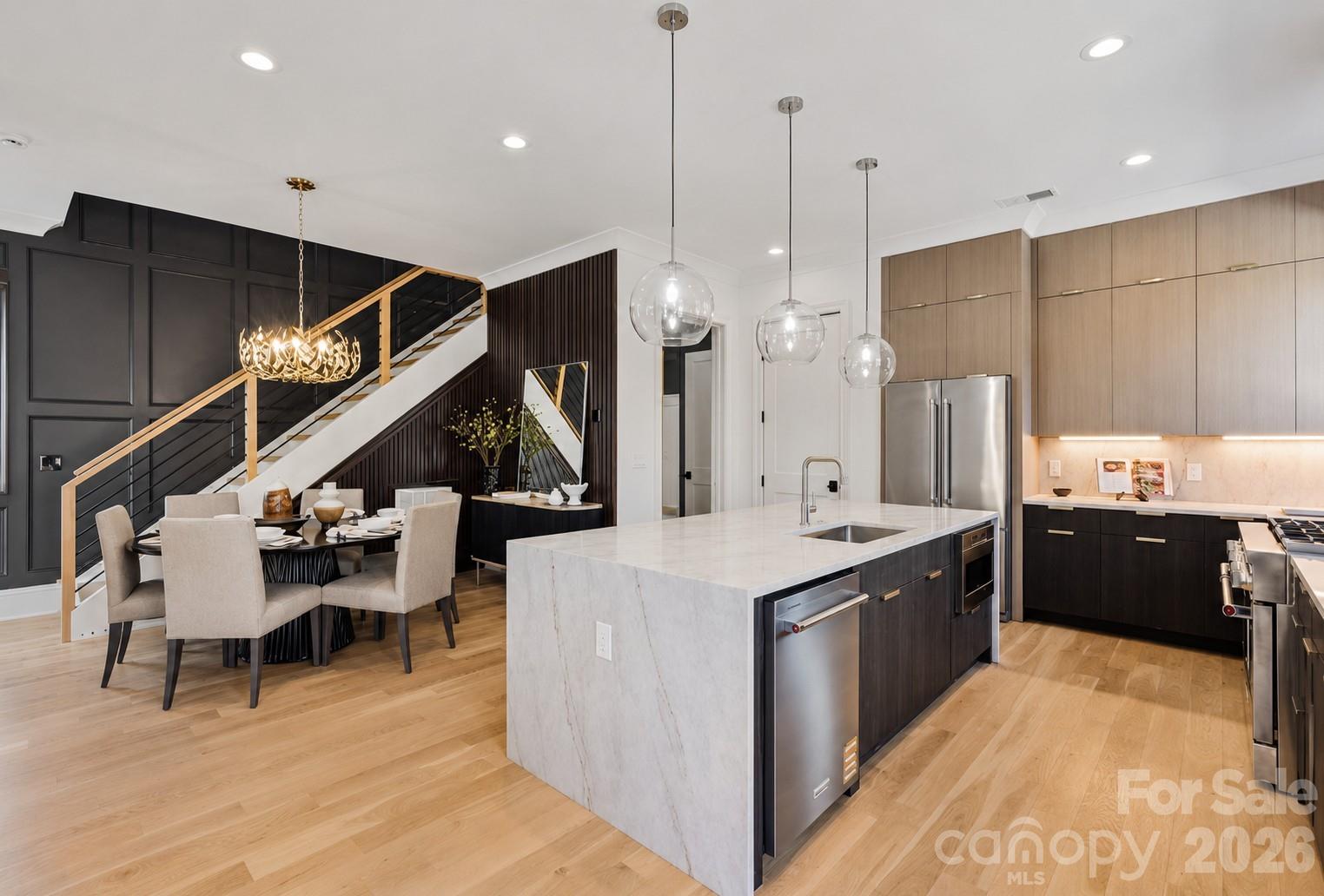 2117 Lombardy Circle Property Photo 4