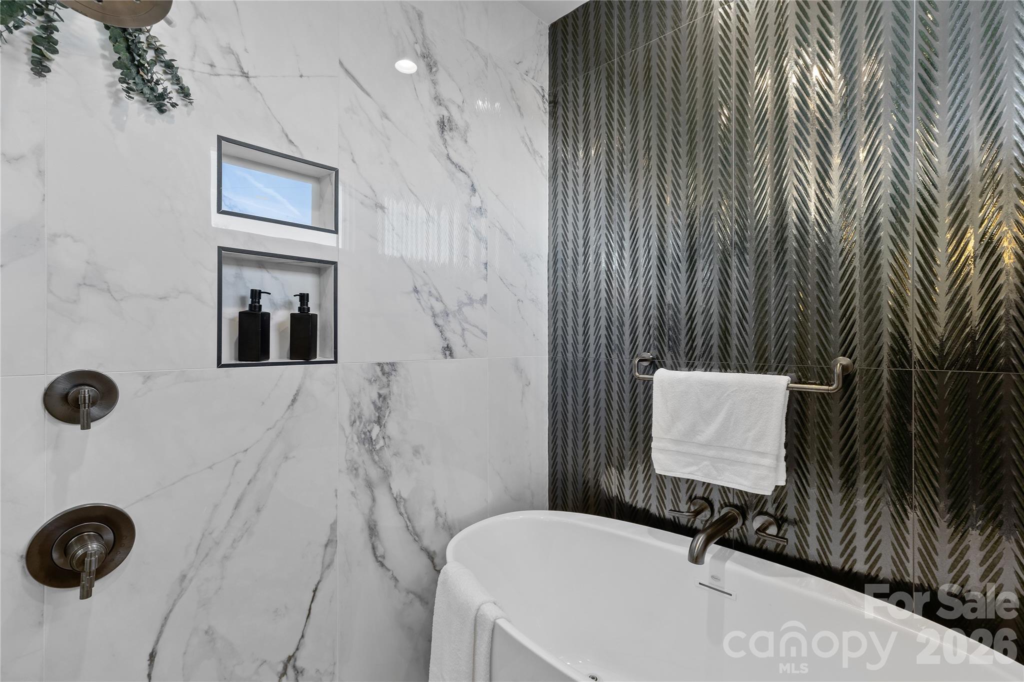 2117 Lombardy Circle Property Photo 13