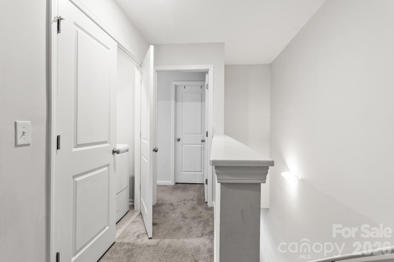 3738 Yorkshire Place Property Photo 24