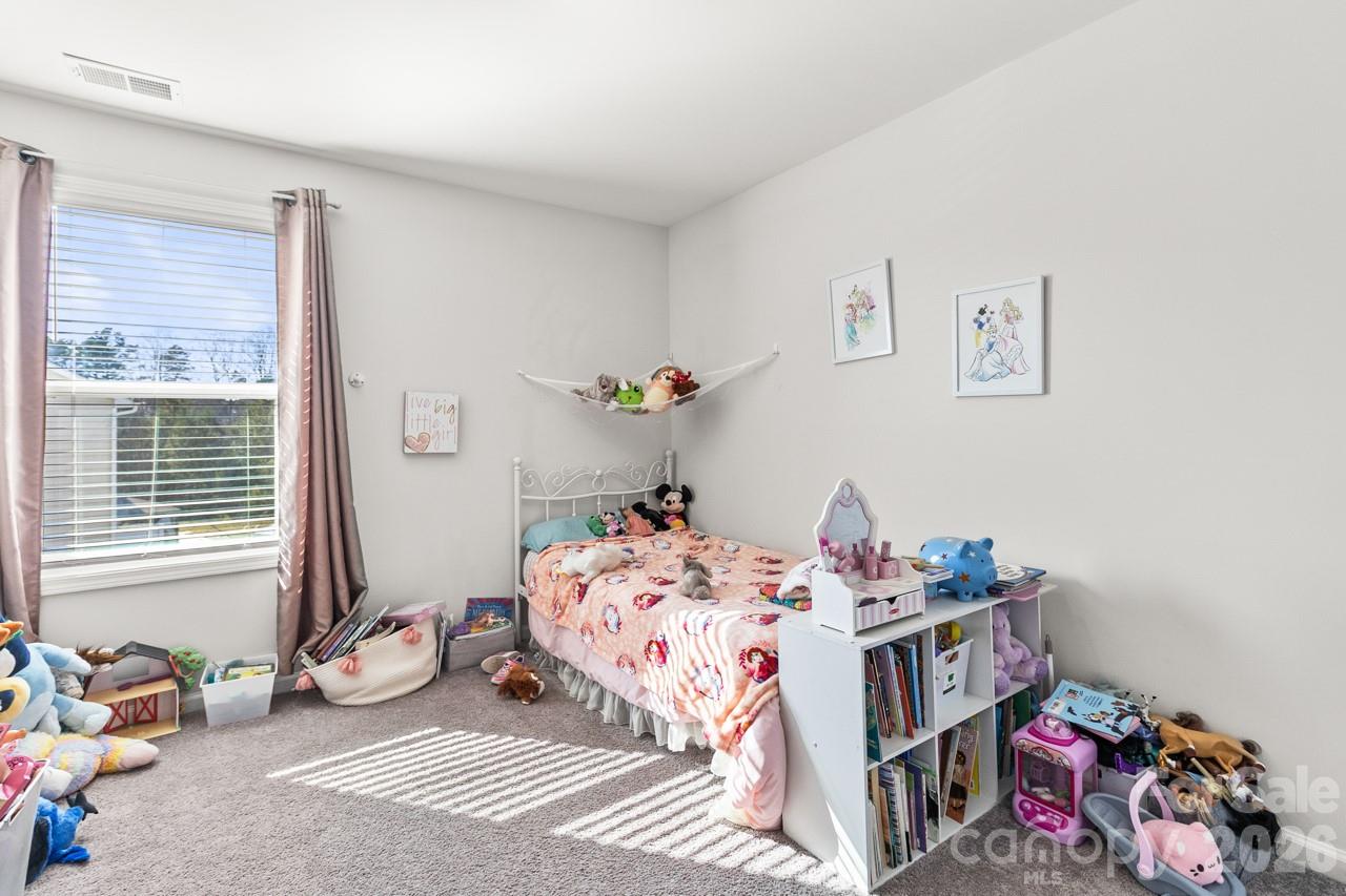 3738 Yorkshire Place Property Photo 28