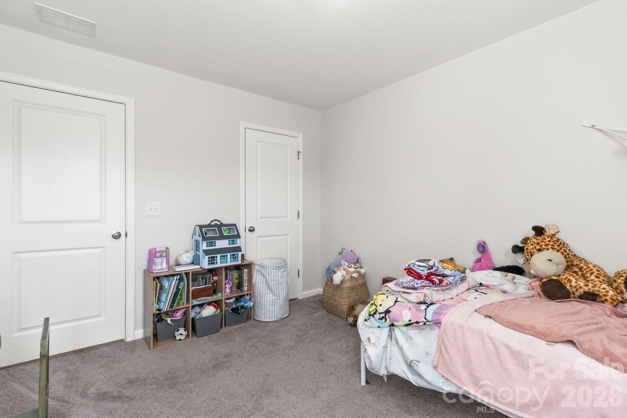 3738 Yorkshire Place Property Photo 29