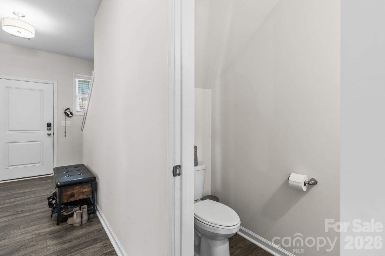 3738 Yorkshire Place Property Photo 36
