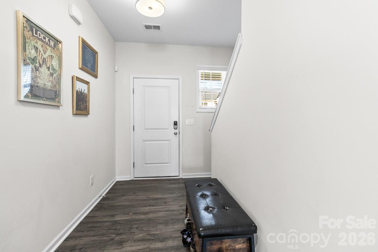 3738 Yorkshire Place Property Photo 38