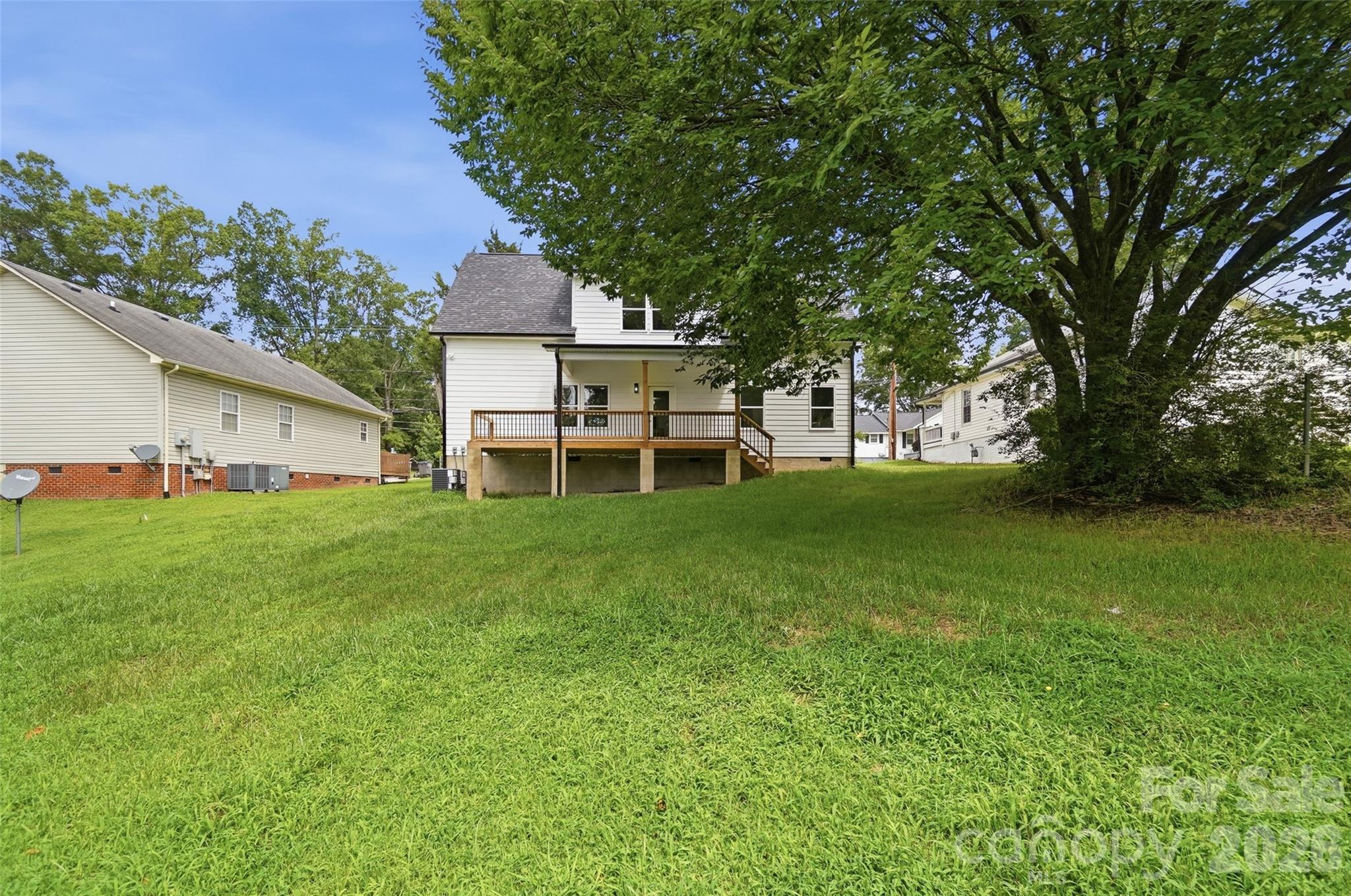 917 Bethpage Road Property Photo 39