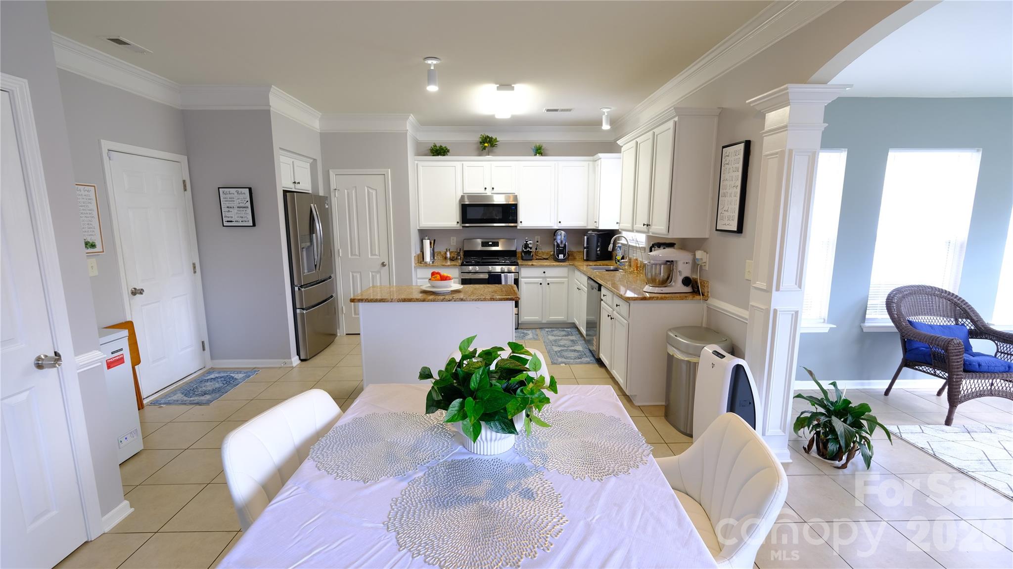 608 Wrayhill Drive Property Photo 13
