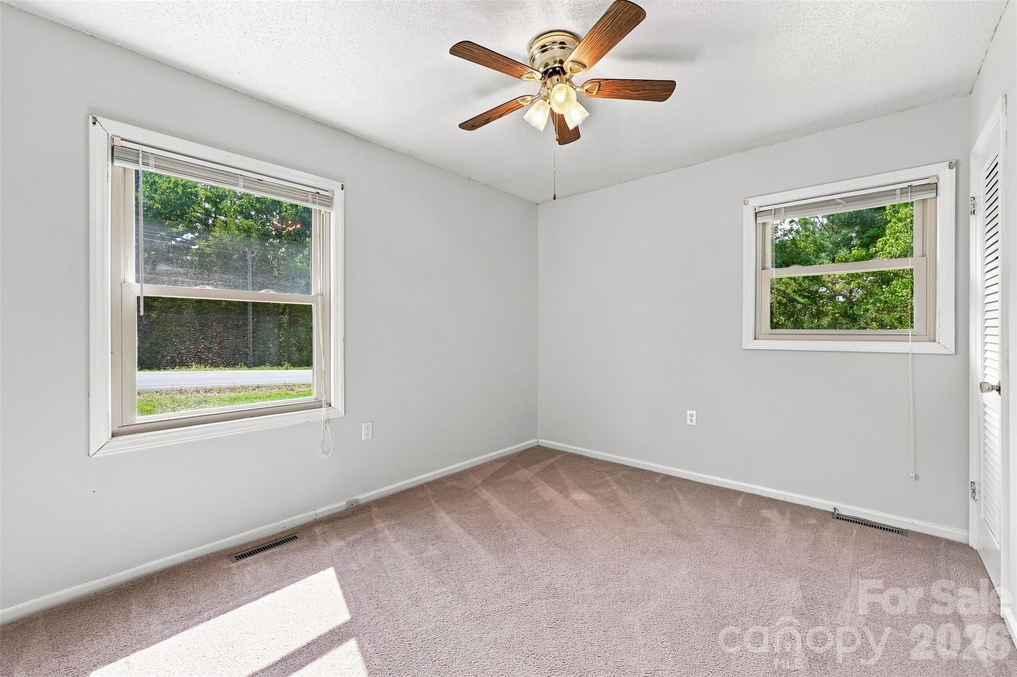 728 Center Road Property Photo 15