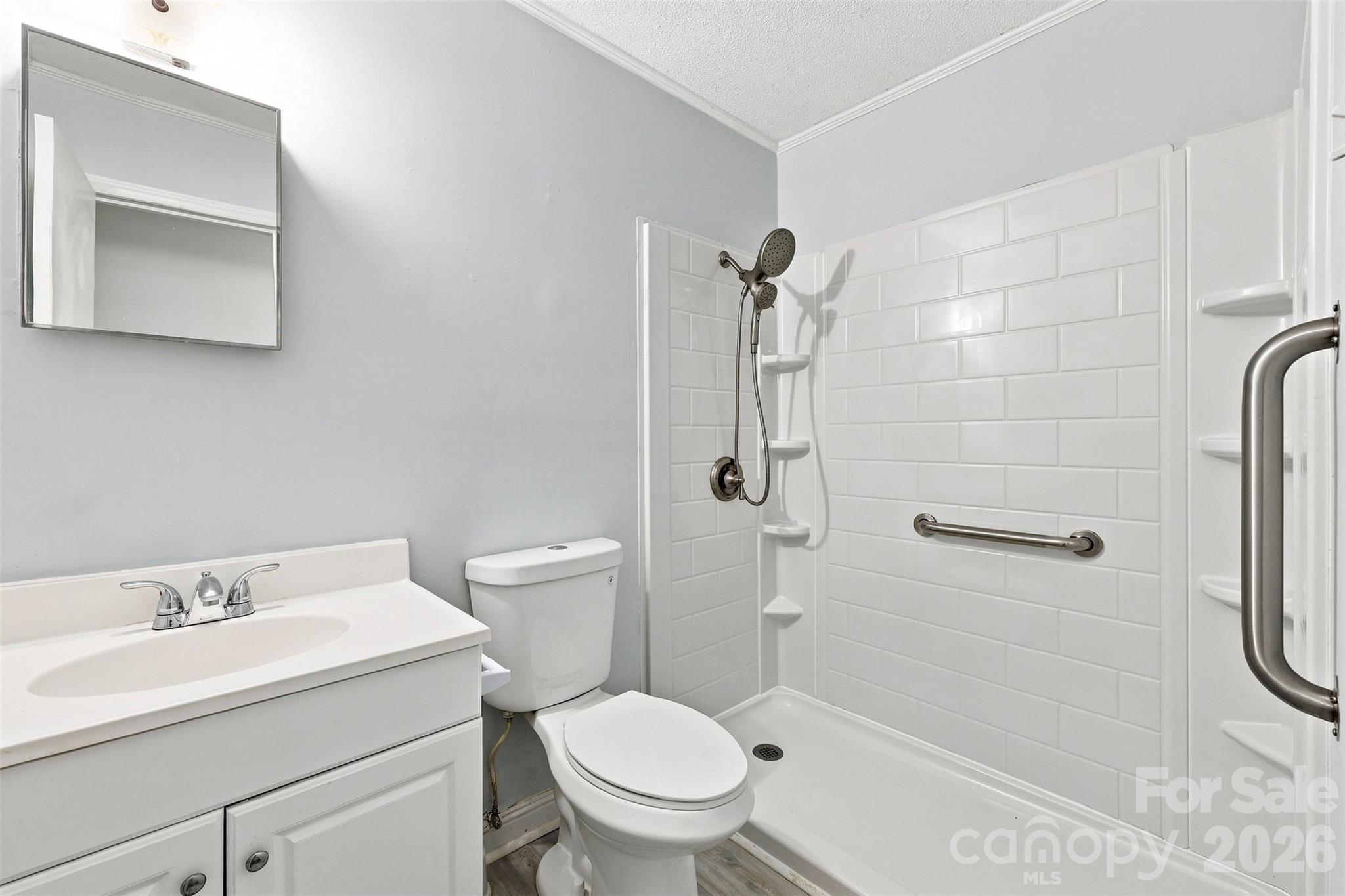 728 Center Road Property Photo 16