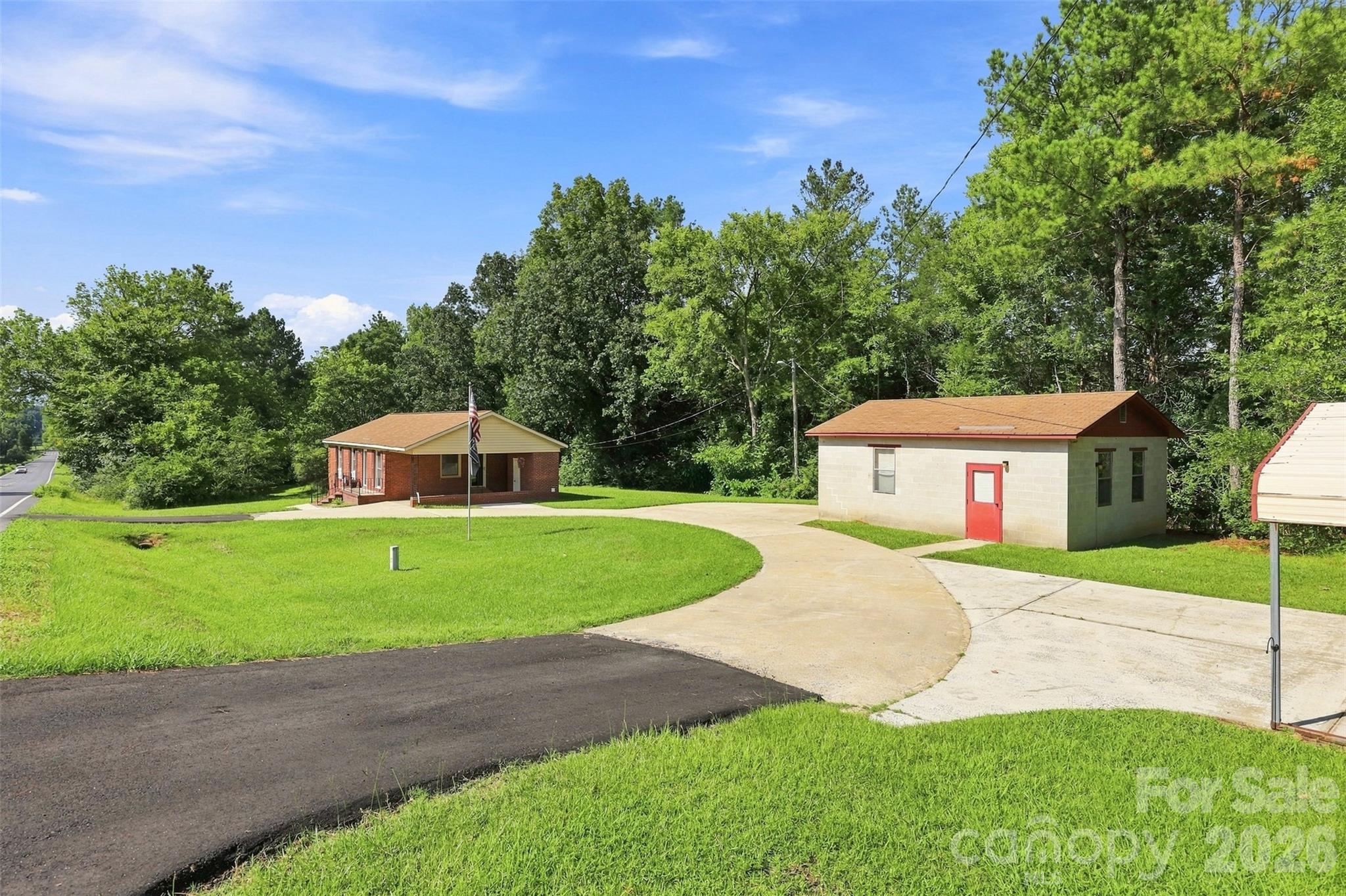 728 Center Road Property Photo 19