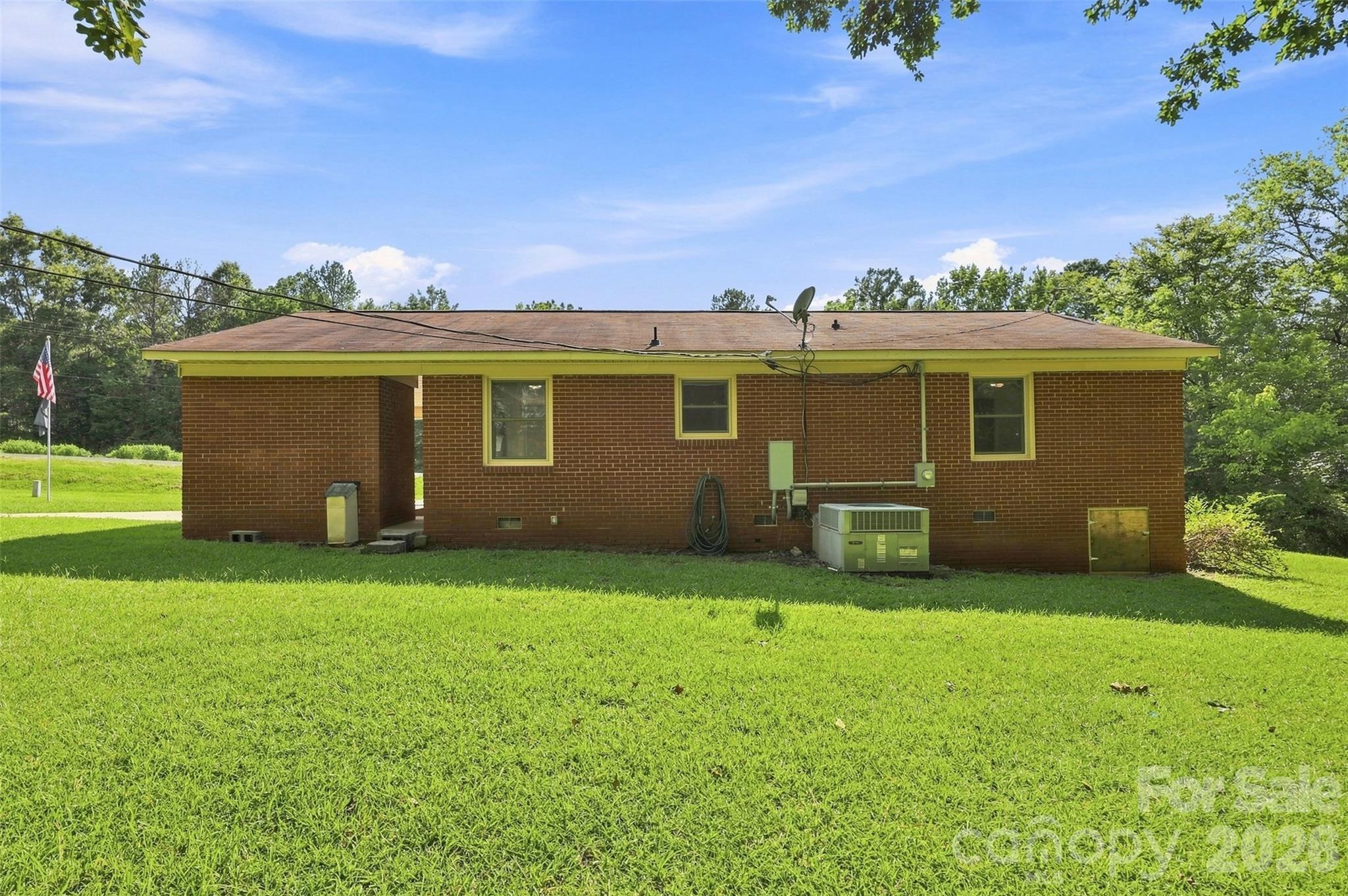 728 Center Road Property Photo 21