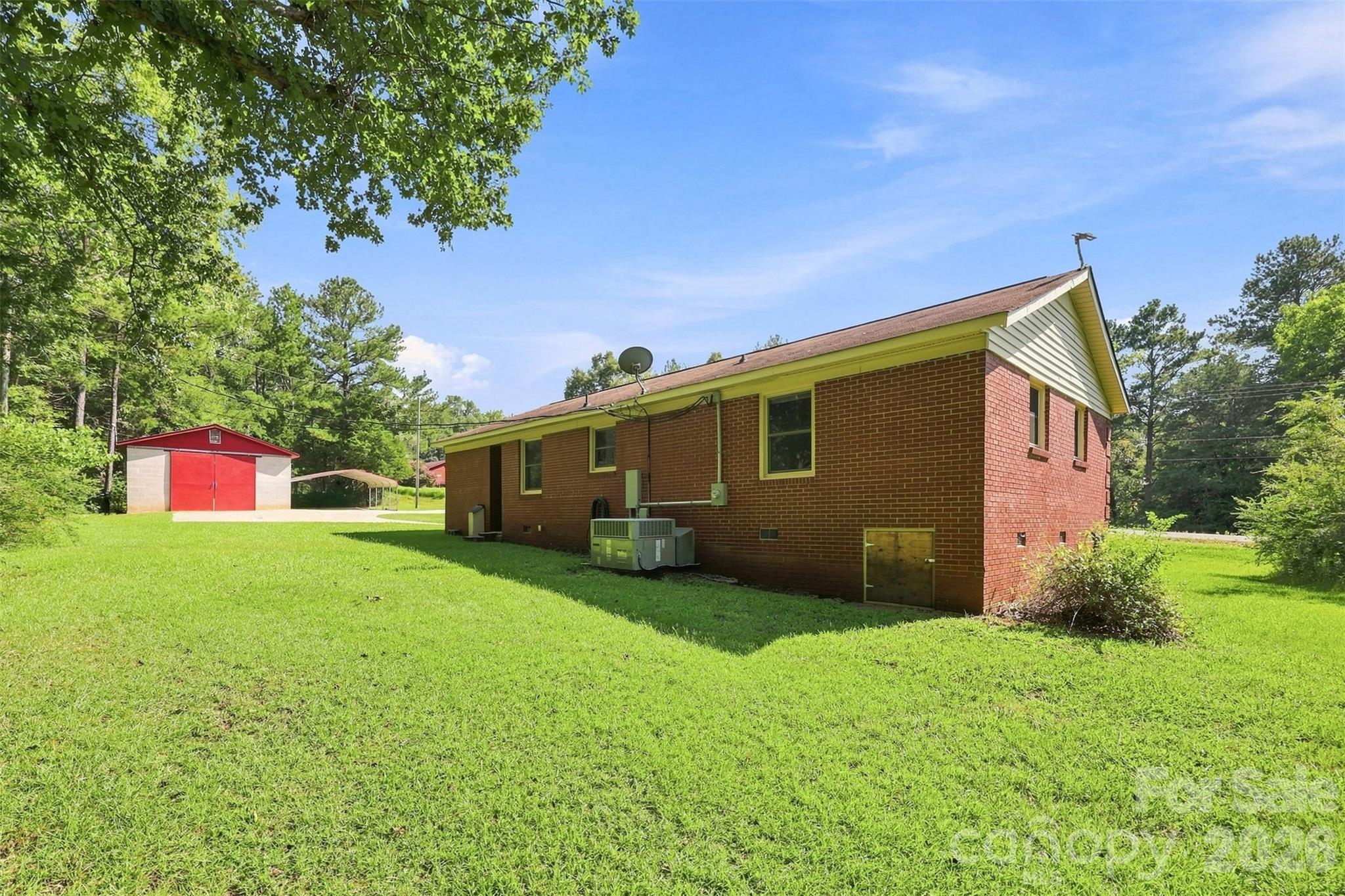 728 Center Road Property Photo 23