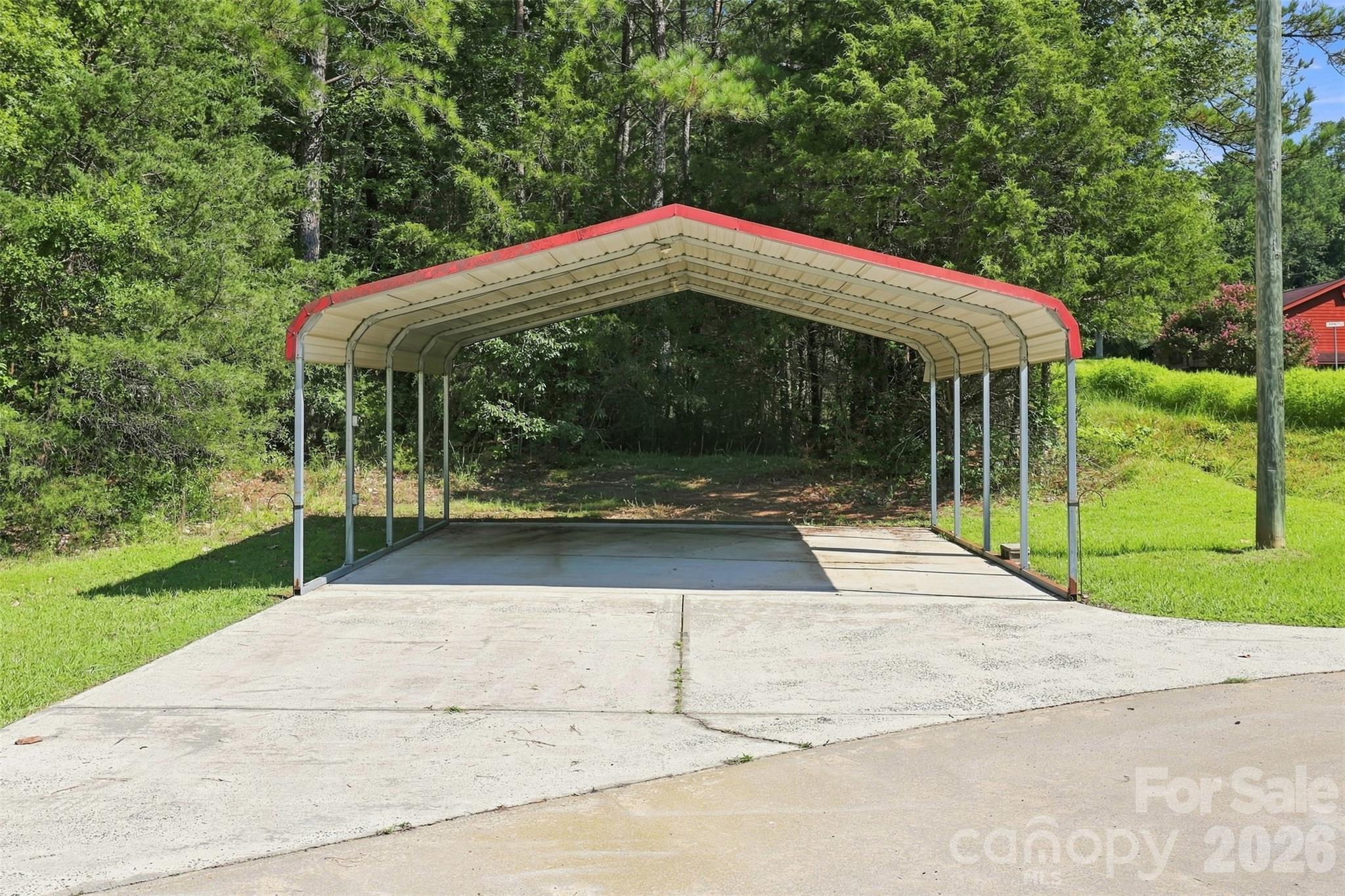 728 Center Road Property Photo 26