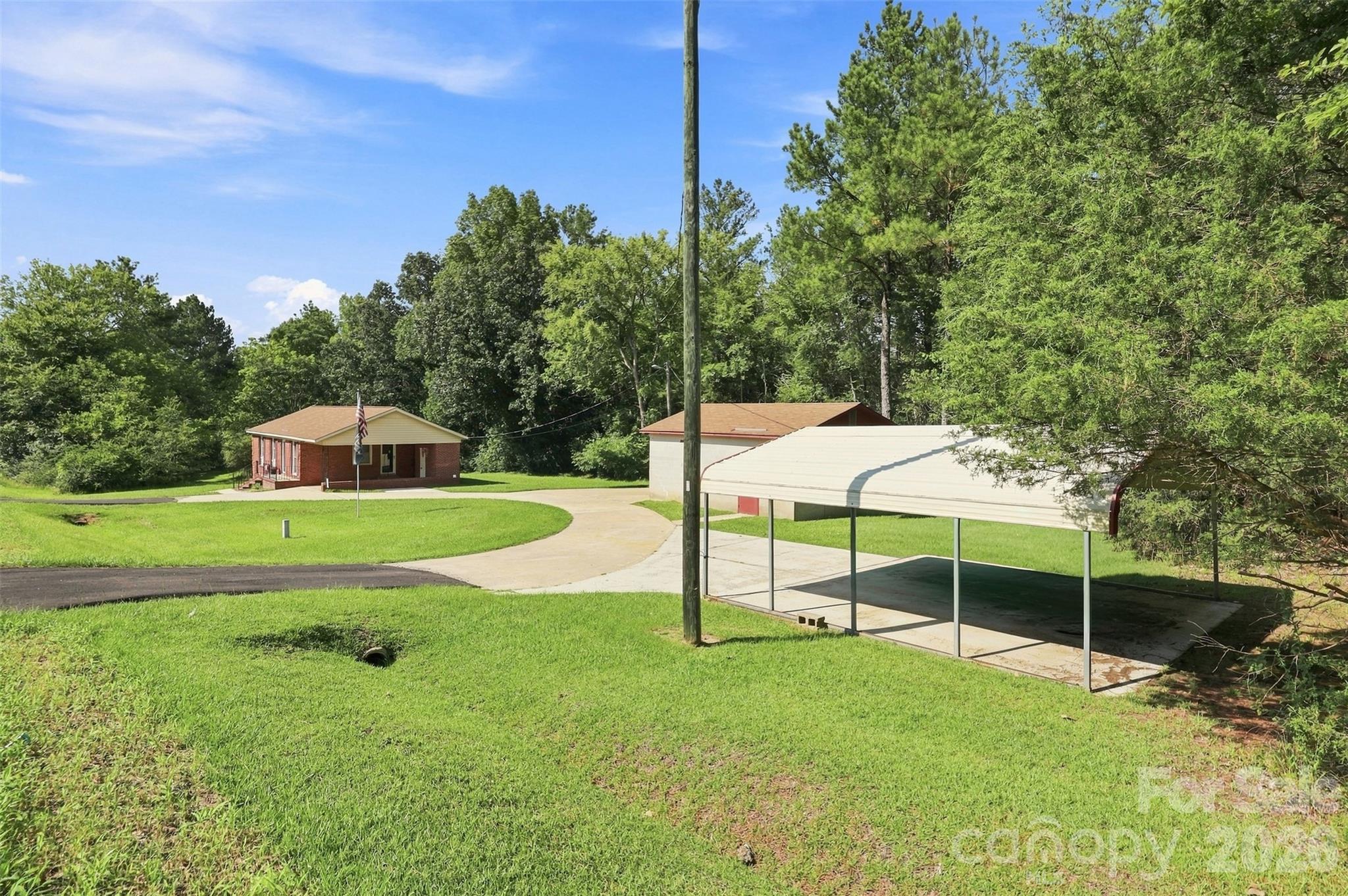 728 Center Road Property Photo 28