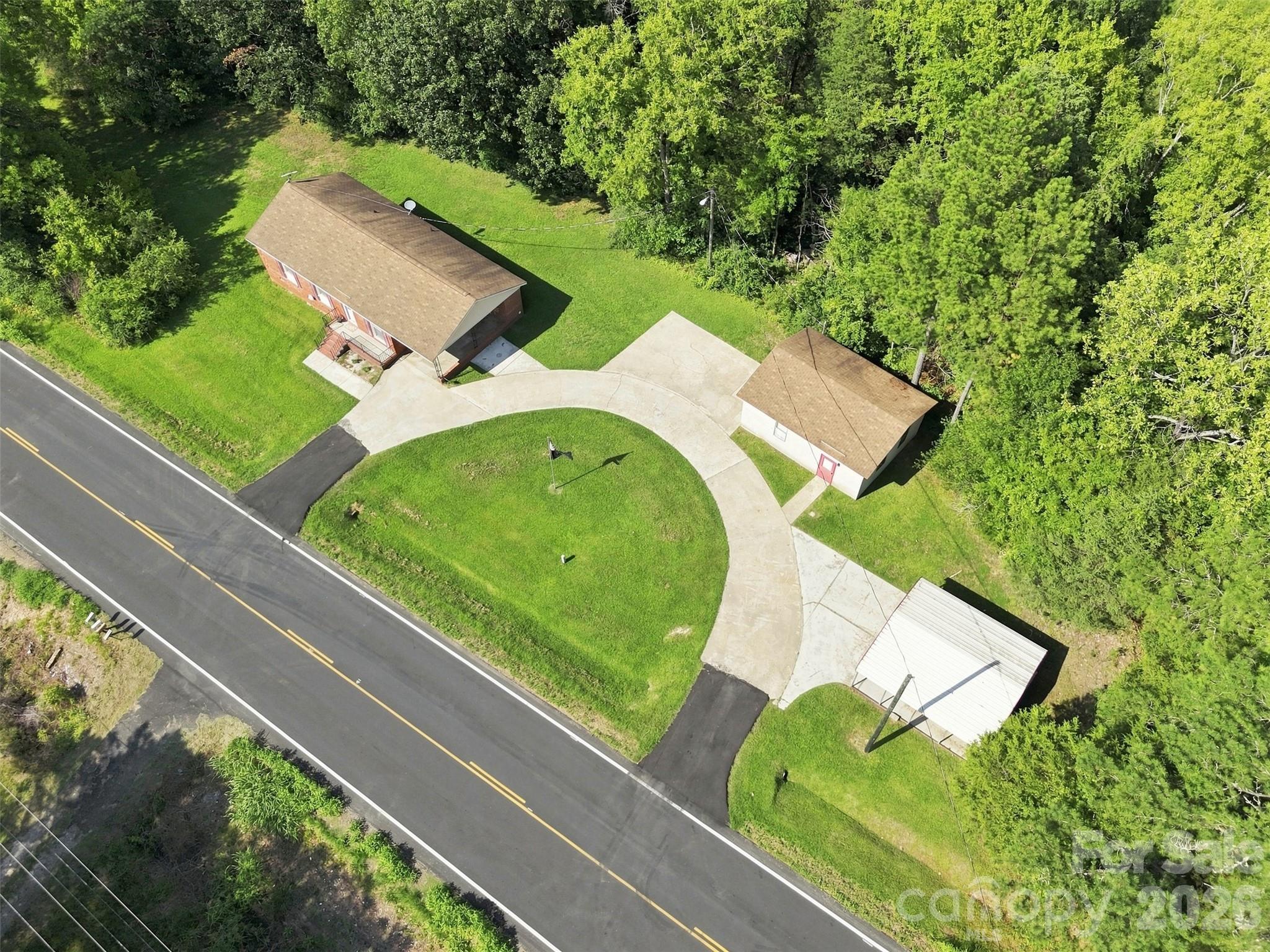 728 Center Road Property Photo 30