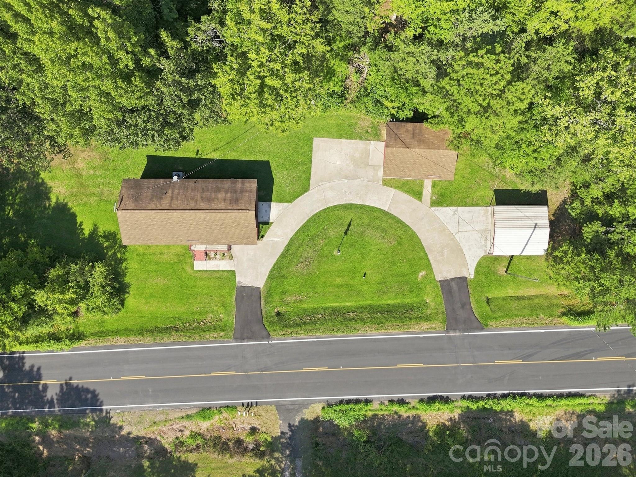 728 Center Road Property Photo 31
