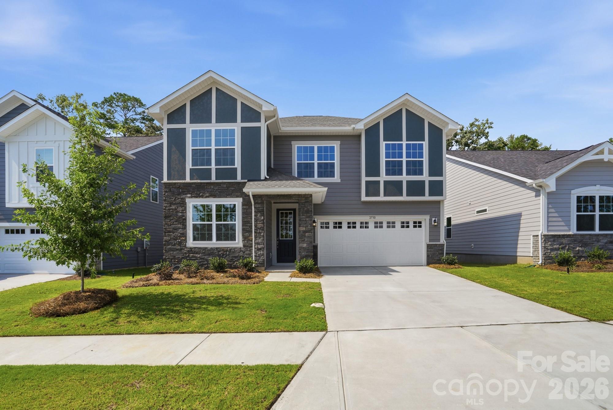 2730 Phoenix Court Property Photo 3