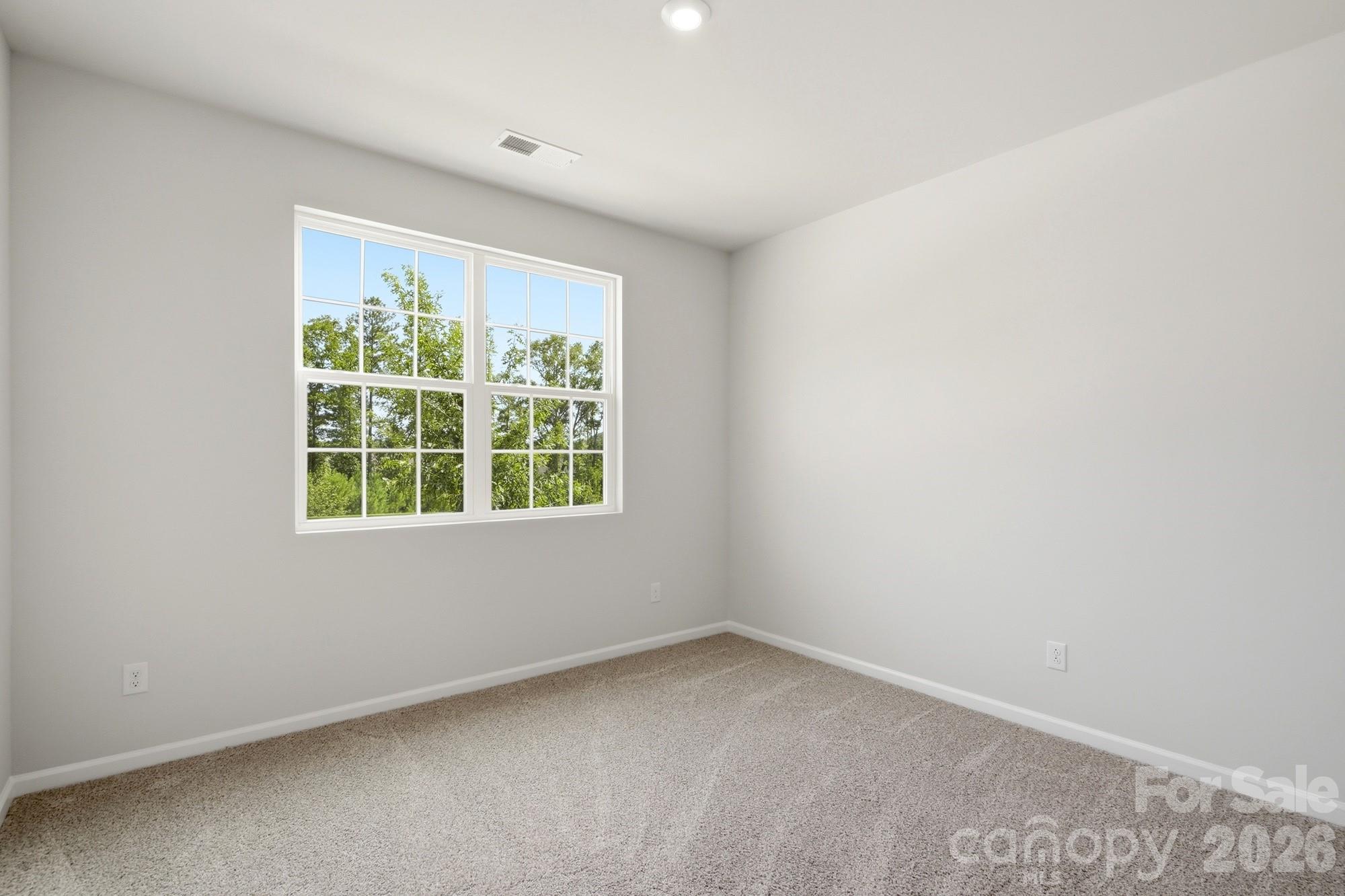 2730 Phoenix Court Property Photo 9