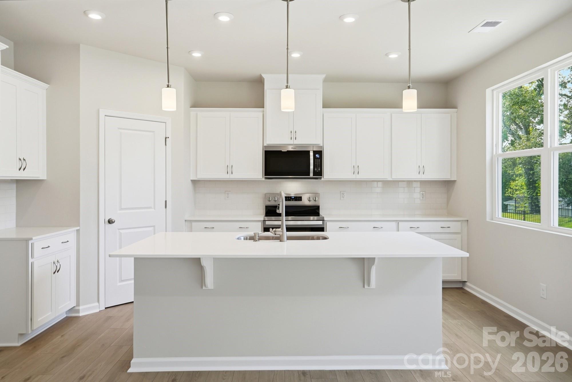 2730 Phoenix Court Property Photo 19