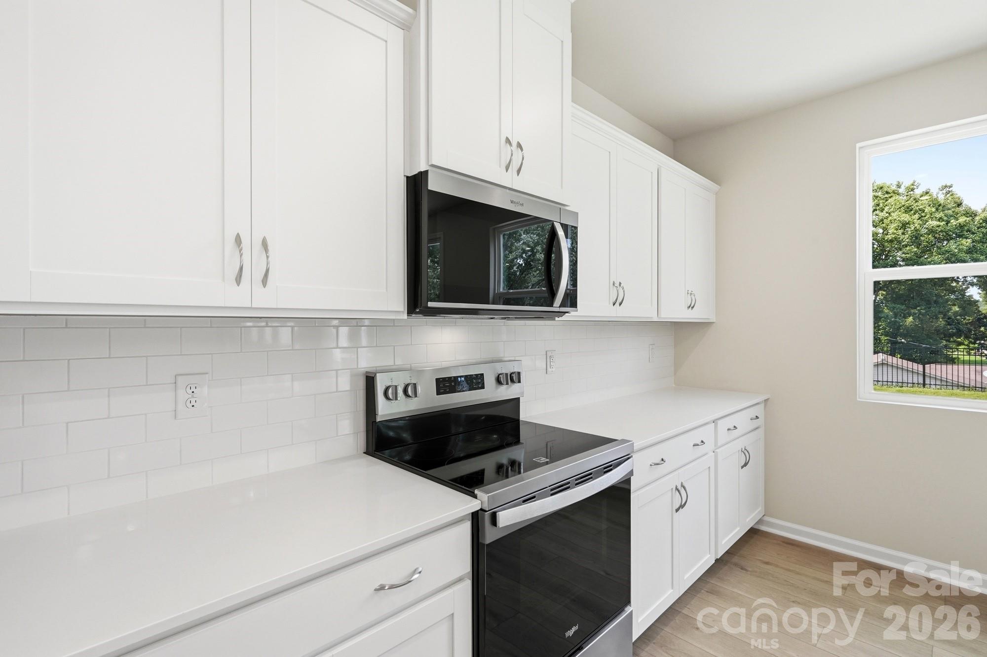 2730 Phoenix Court Property Photo 24