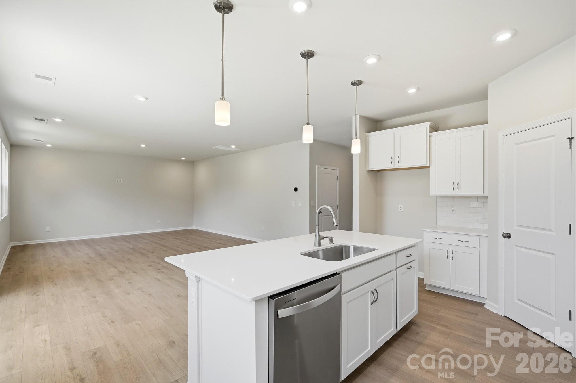 2730 Phoenix Court Property Photo 26