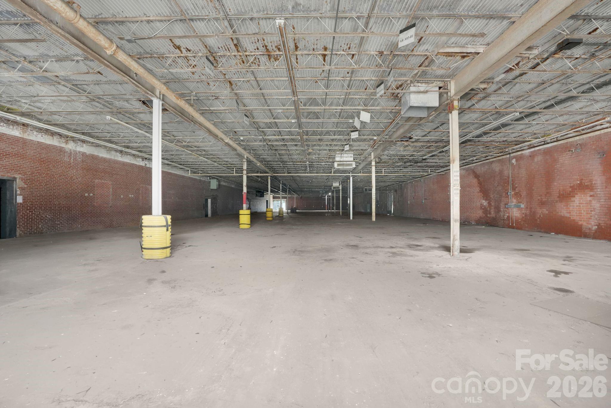 900 W Academy Street Property Photo 12