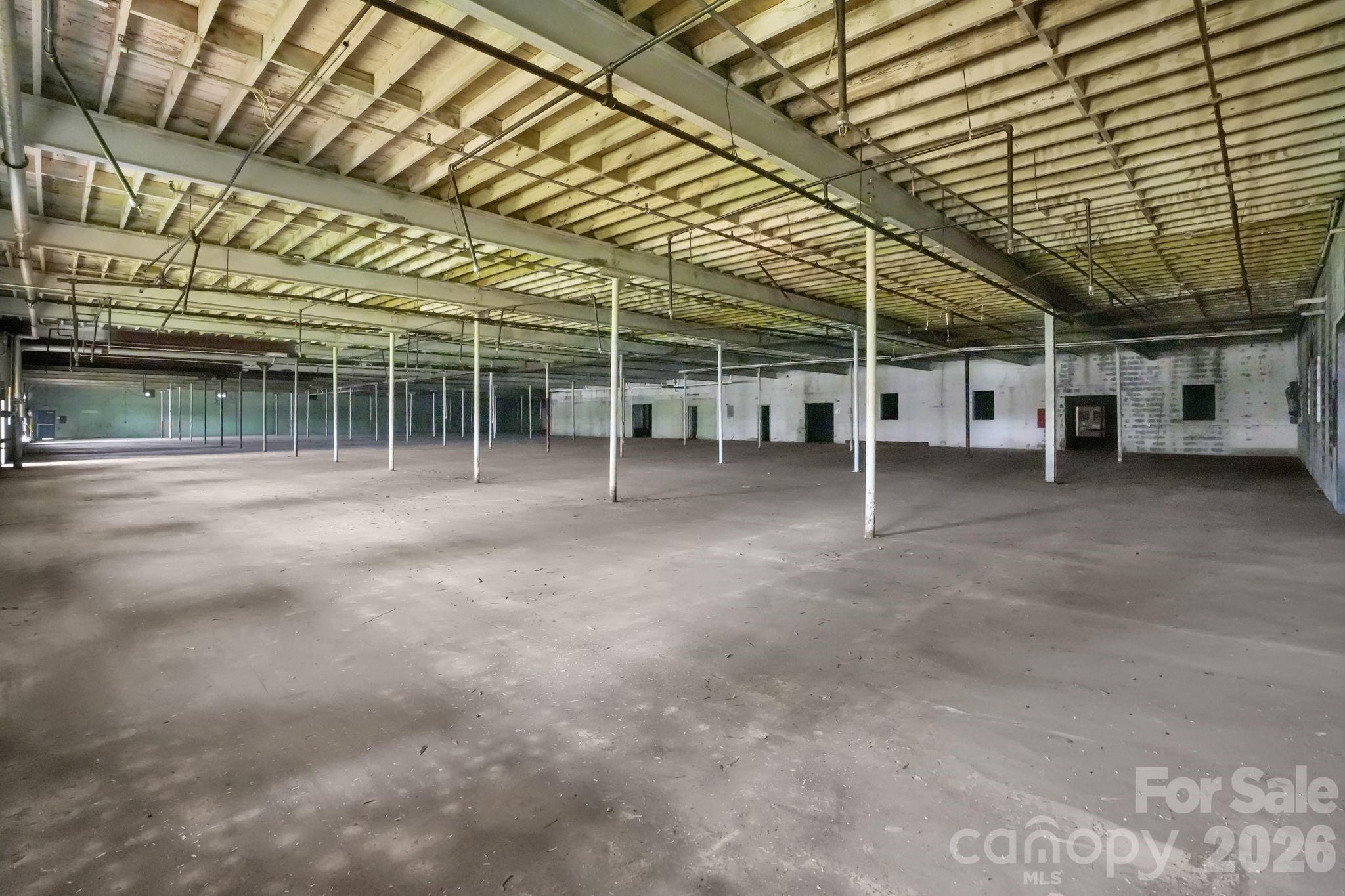 900 W Academy Street Property Photo 14
