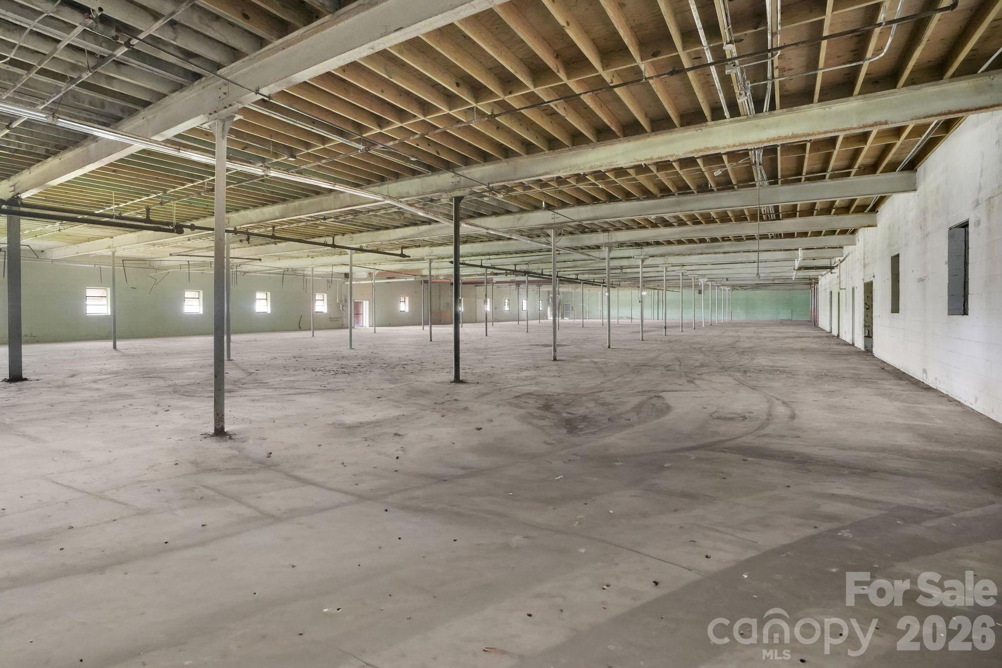 900 W Academy Street Property Photo 15