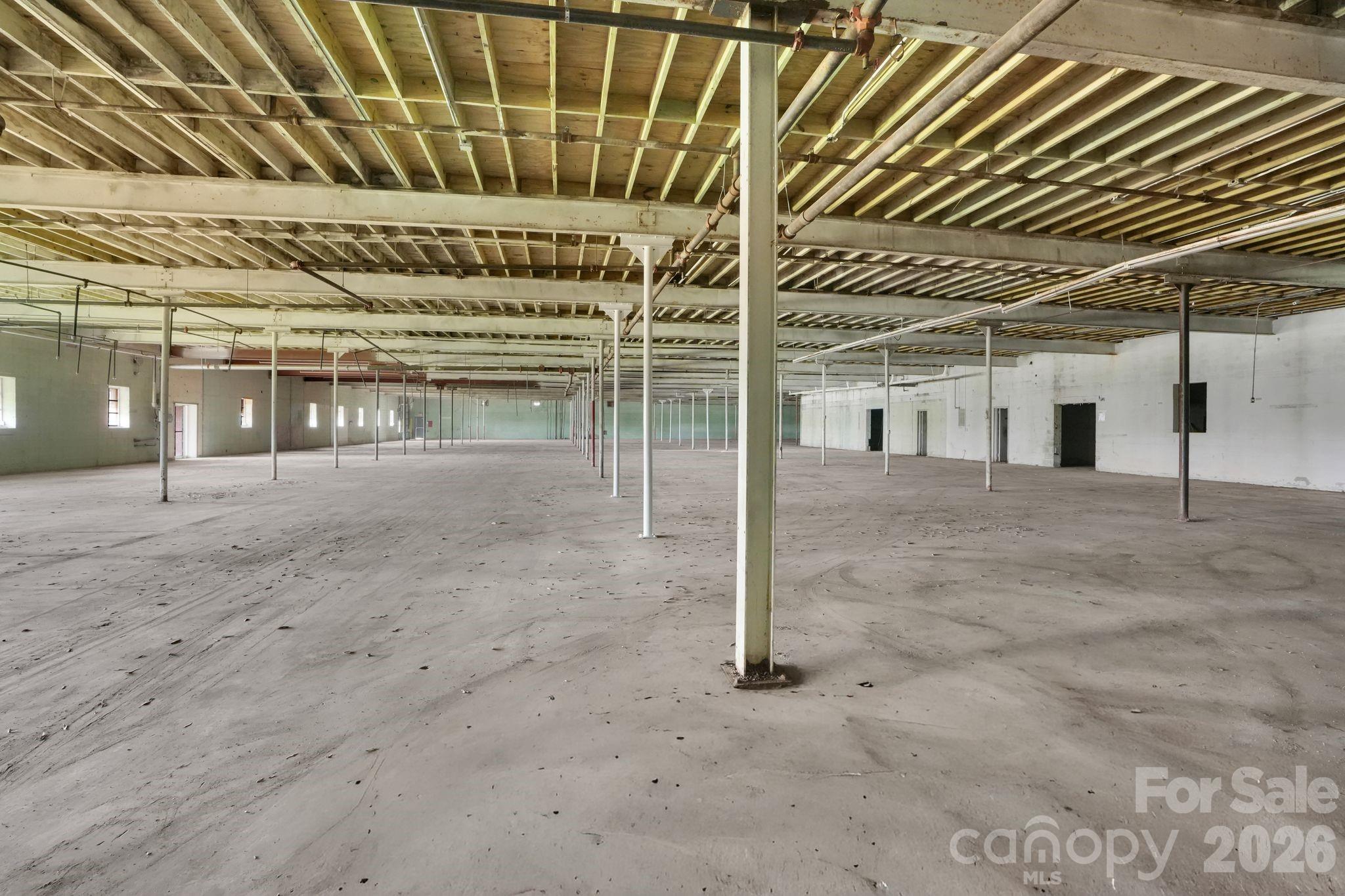 900 W Academy Street Property Photo 16