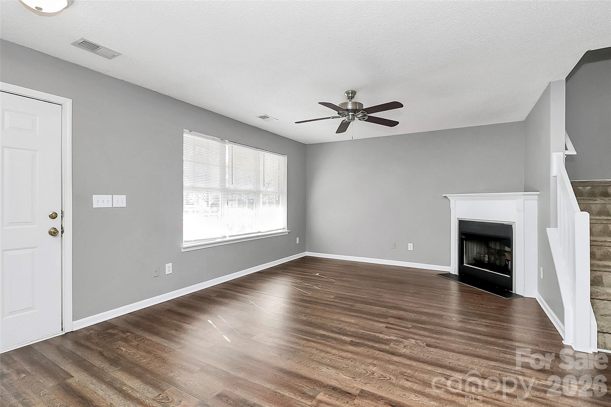 10739 Holly Ridge Boulevard Property Photo 4